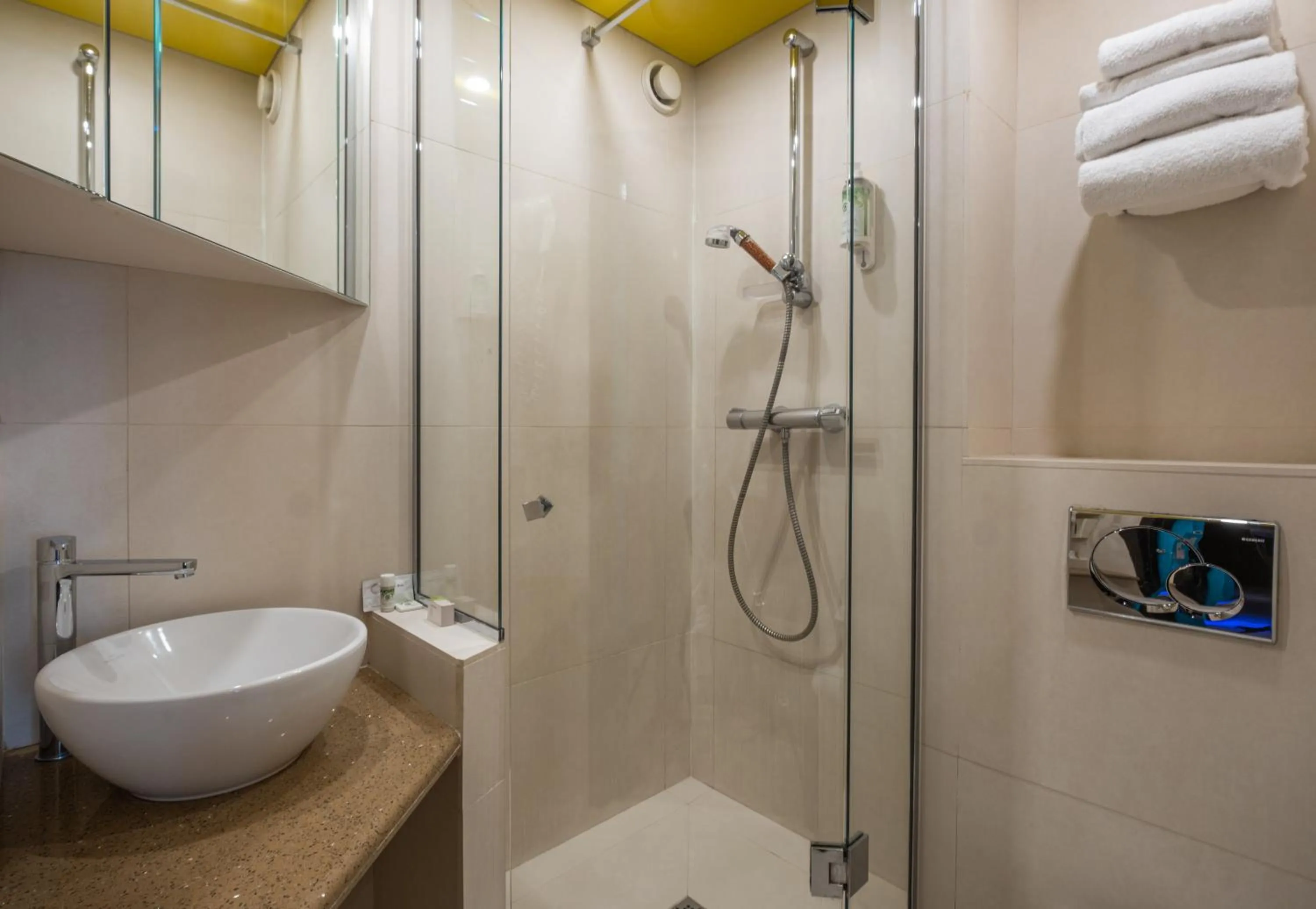 Bathroom in Hôtel Du Vieux Saule