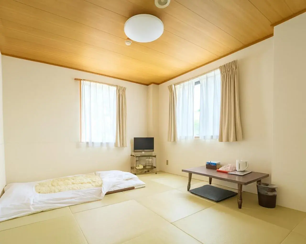 Japanese-Style Quadruple Room - single occupancy - Smoking in Business Hotel Takizawa Takasaki Station Nishiguchi Japanese-Style Quadruple Room - single occupancy - Smoking in Business Hotel Takizawa Takasaki Station Nishiguchi