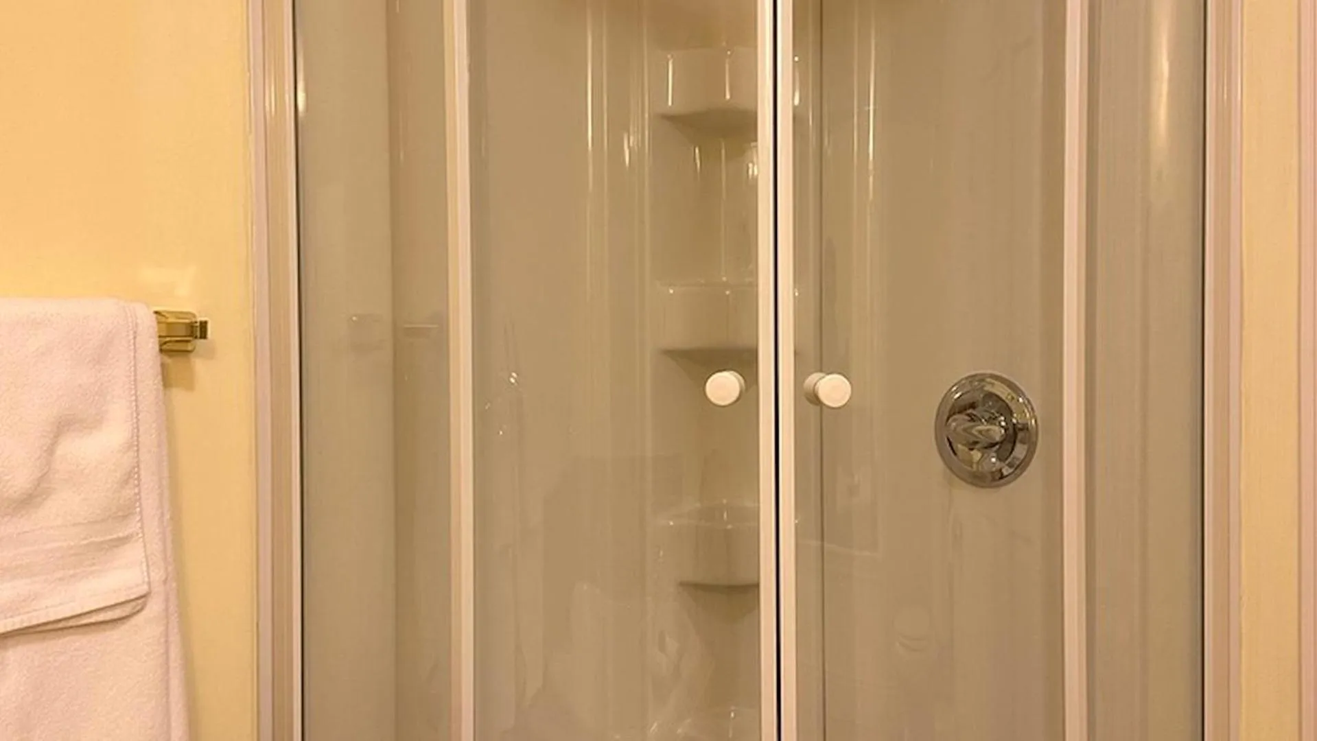 Pathsaala Inn & Restaurant