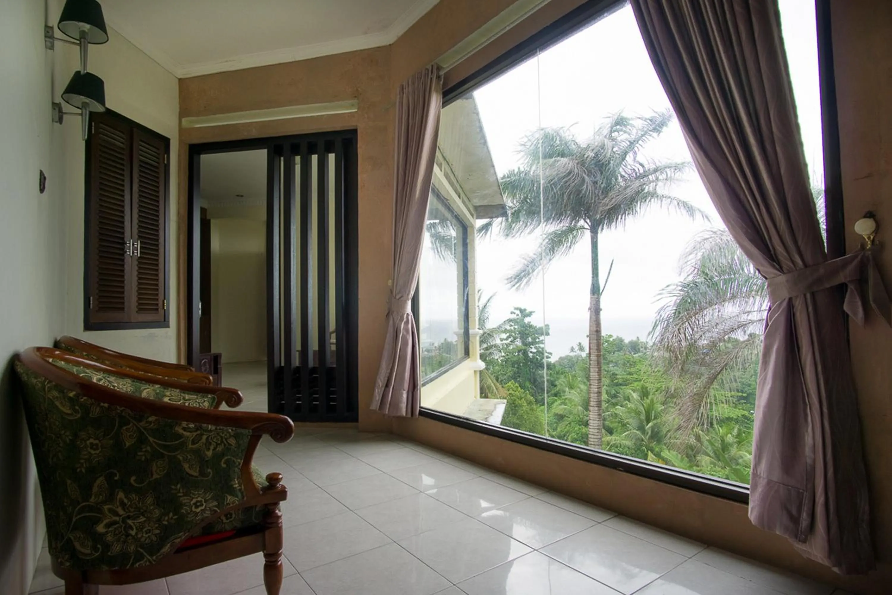 RedDoorz Syariah near Ngade Lake Ternate