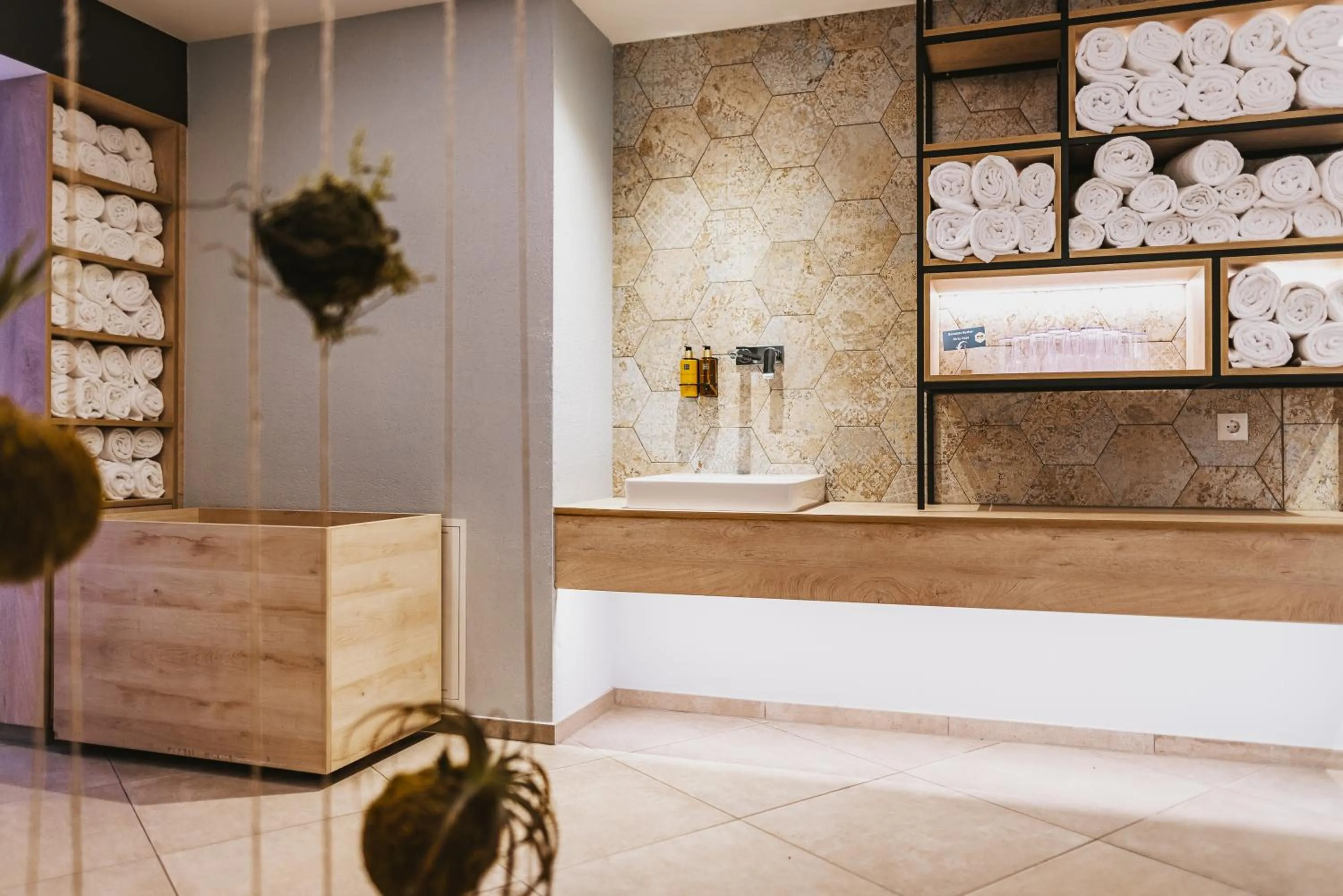 Spa and wellness centre/facilities in Elements Resort Zell am See BW Signature Collection