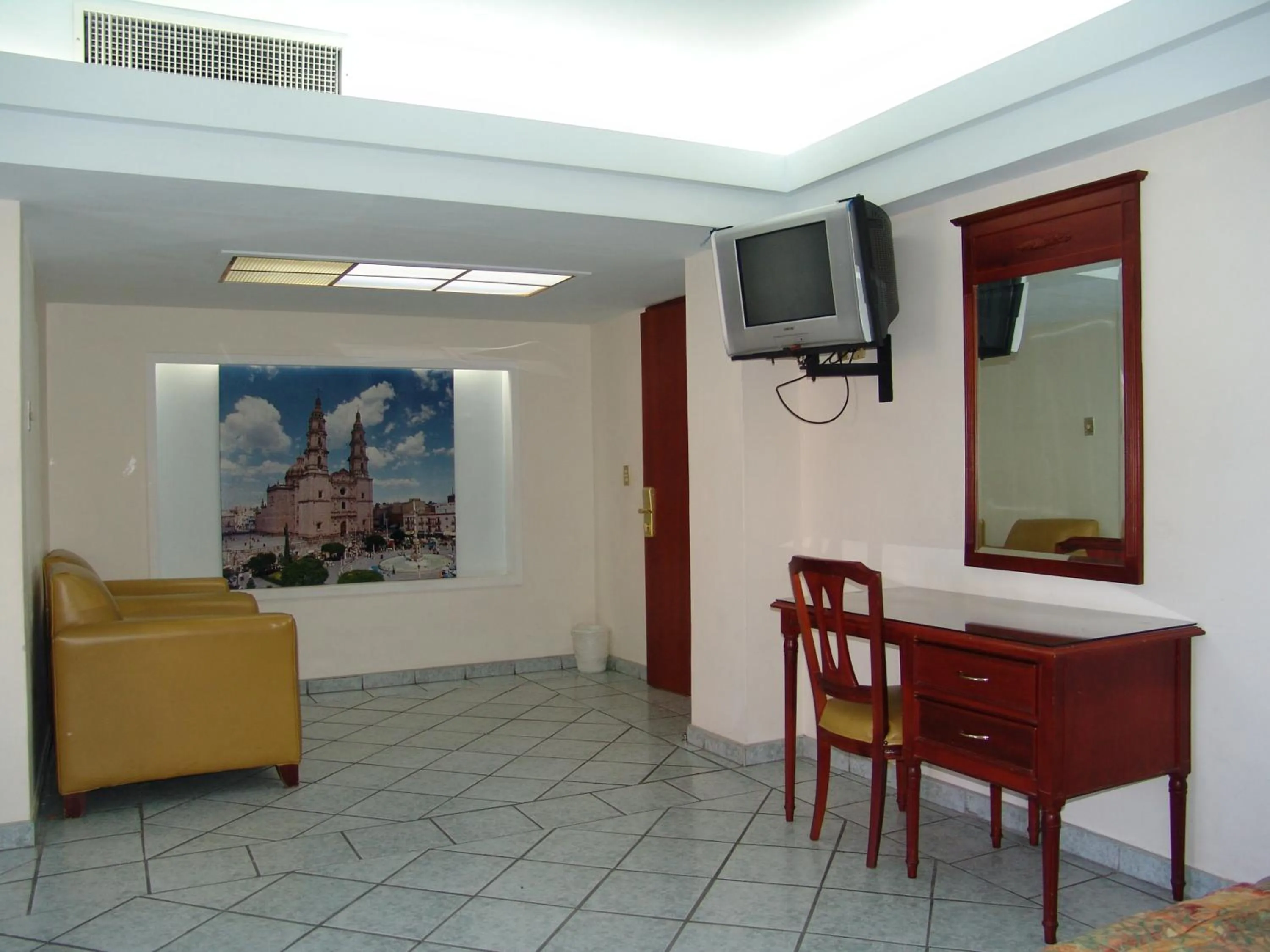 Photo of the whole room in Hotel Posada Arcos