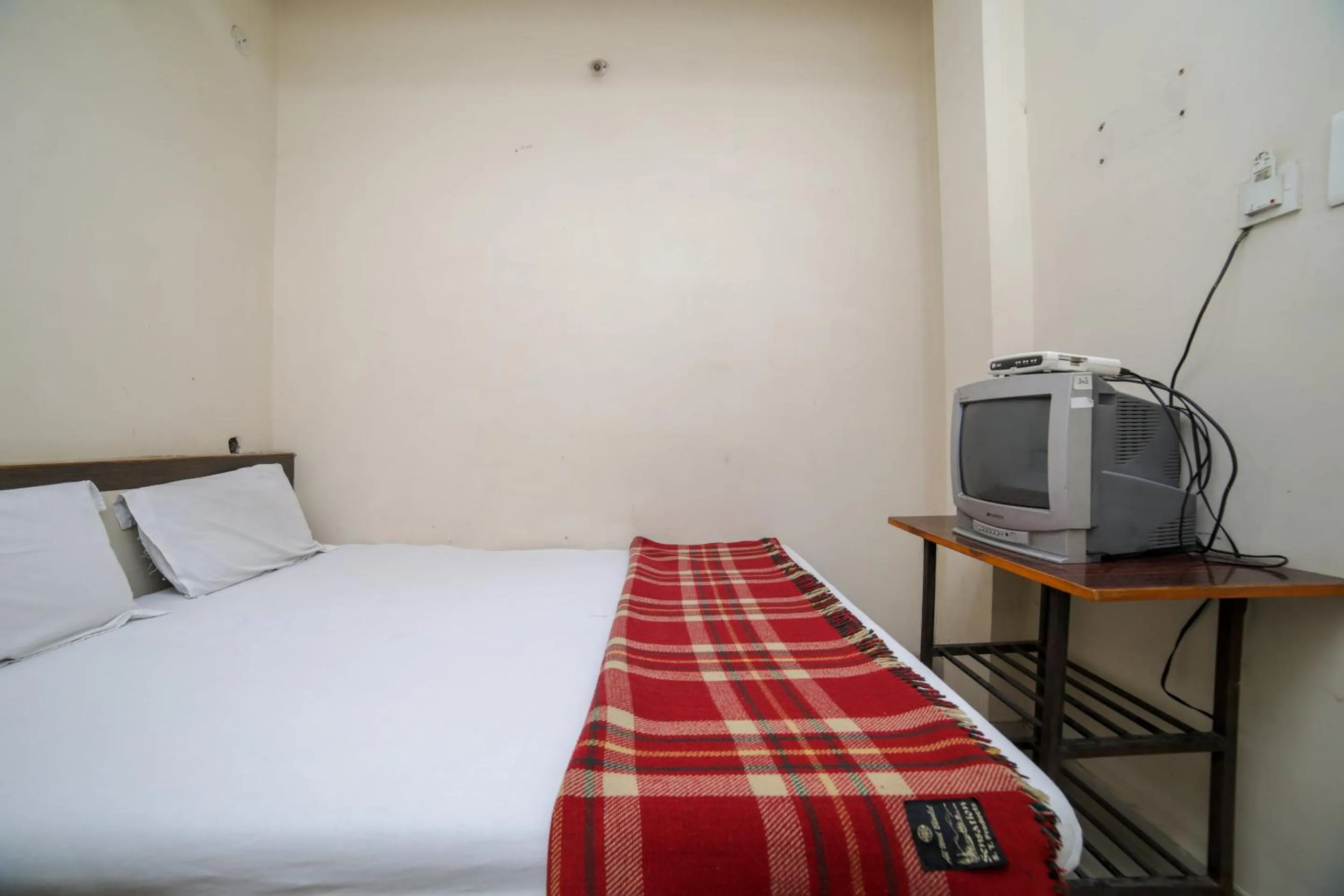 Bedroom, Bed in SPOT ON Shraddha Hotel