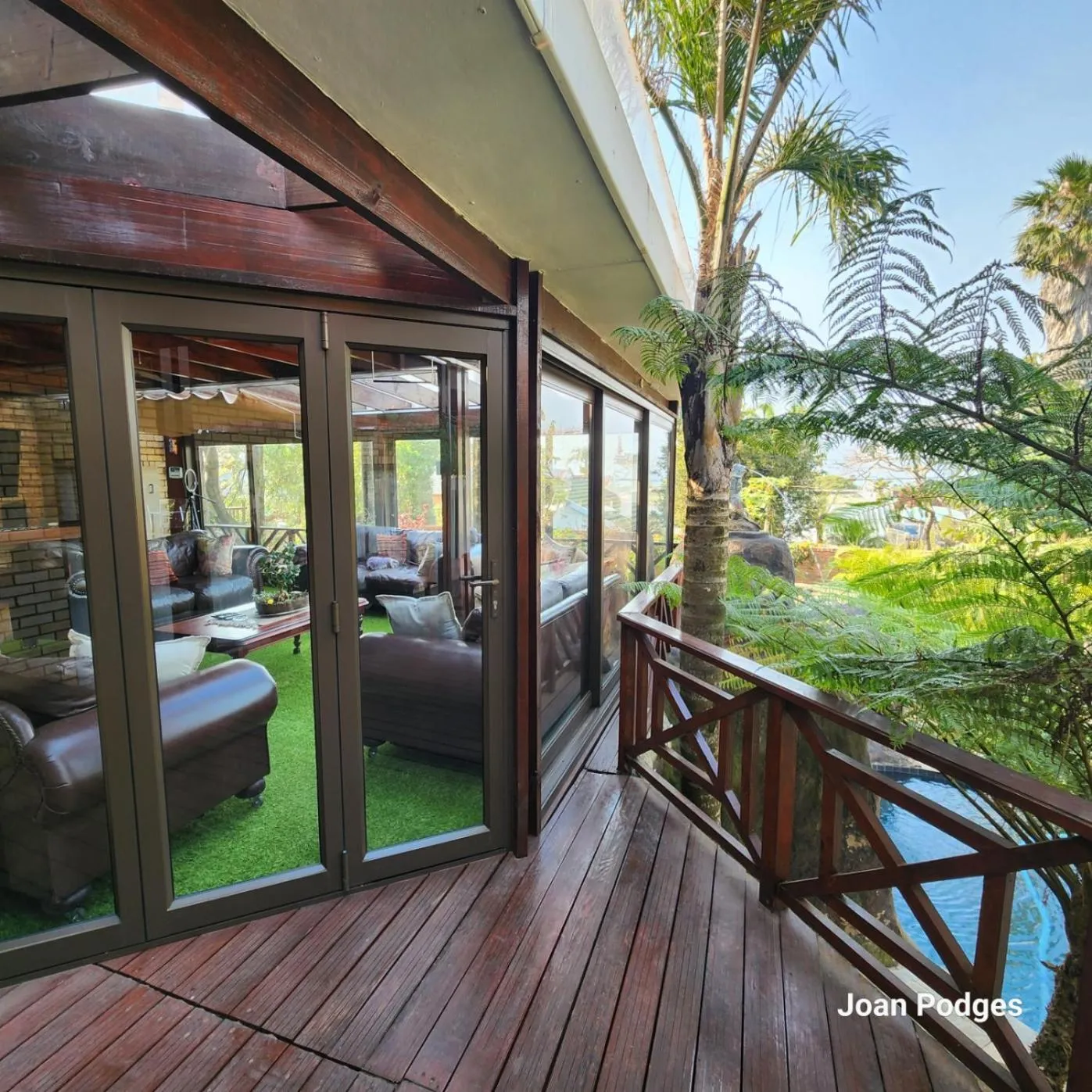 Property building in Bon A Vie Self-catering and b&b Gonubie Full Solar Power, no load shedding!