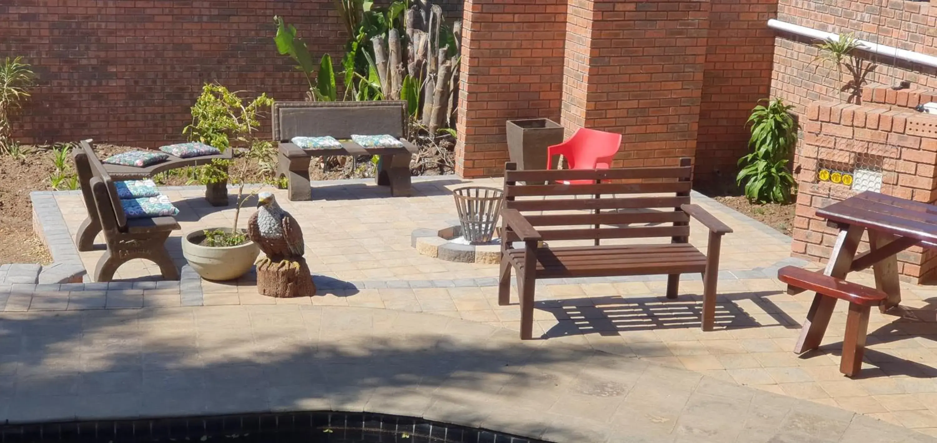 sunbed in Bon A Vie Self-catering and b&b Gonubie Full Solar Power, no load shedding! sunbed in Bon A Vie Self-catering and b&b Gonubie Full Solar Power, no load shedding!