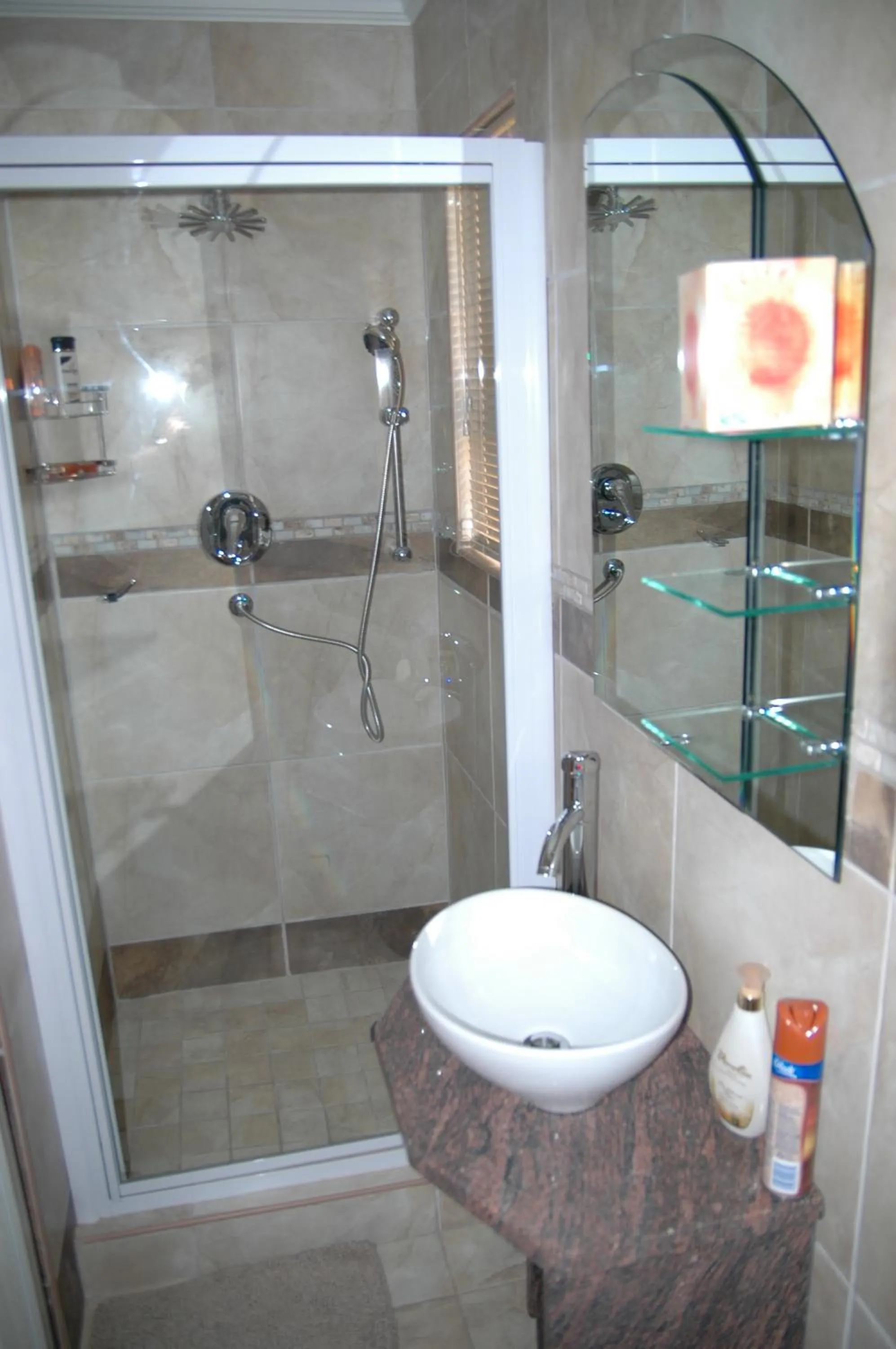 Shower in Bon A Vie Self-catering and b&b Gonubie Full Solar Power, no load shedding!