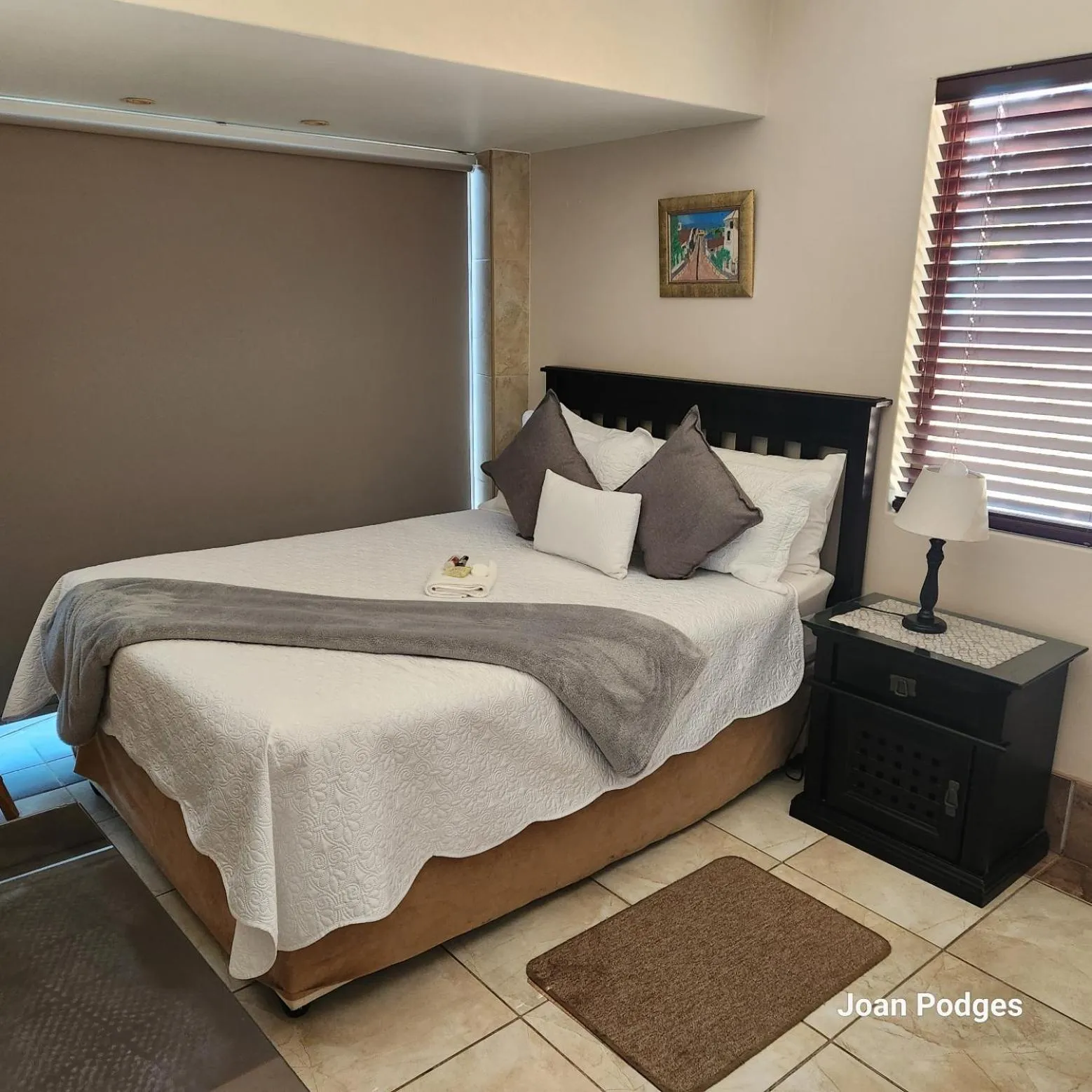 Bedroom, Bed in Bon A Vie Self-catering and b&b Gonubie Full Solar Power, no load shedding!