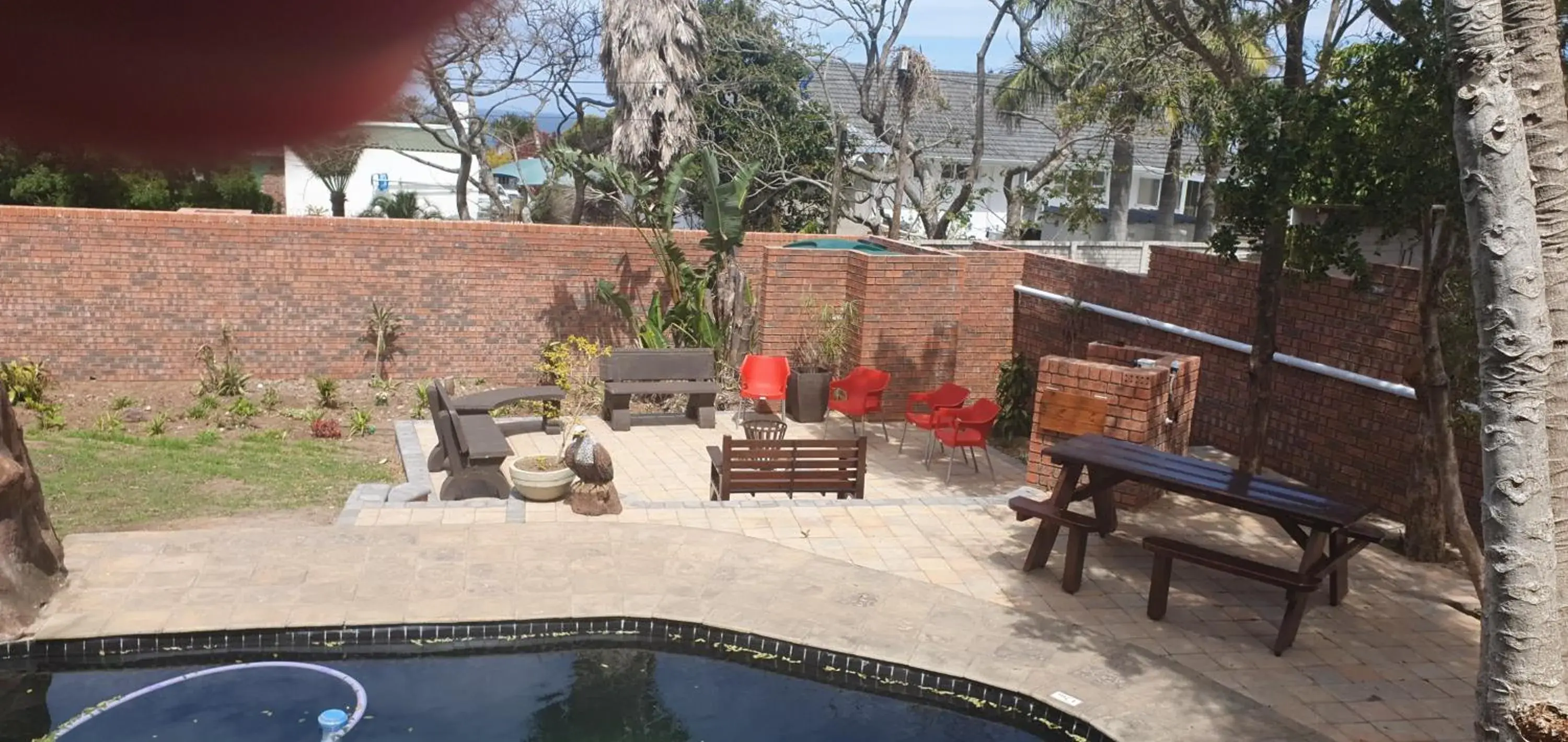 Swimming pool in Bon A Vie Self-catering and b&b Gonubie Full Solar Power, no load shedding! Swimming pool in Bon A Vie Self-catering and b&b Gonubie Full Solar Power, no load shedding!