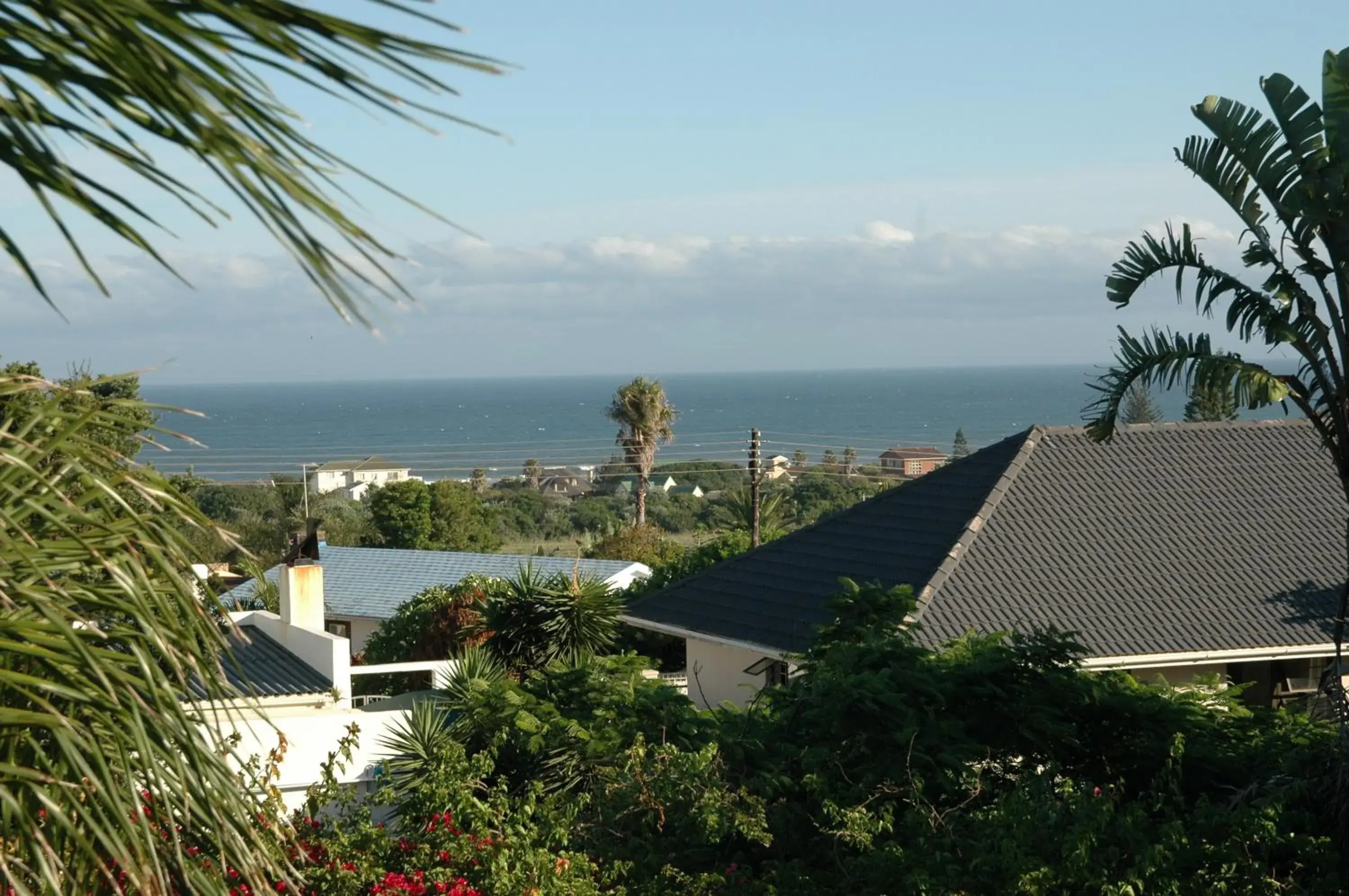 Sea view in Bon A Vie Self-catering and b&b Gonubie Full Solar Power, no load shedding! Sea view in Bon A Vie Self-catering and b&b Gonubie Full Solar Power, no load shedding!