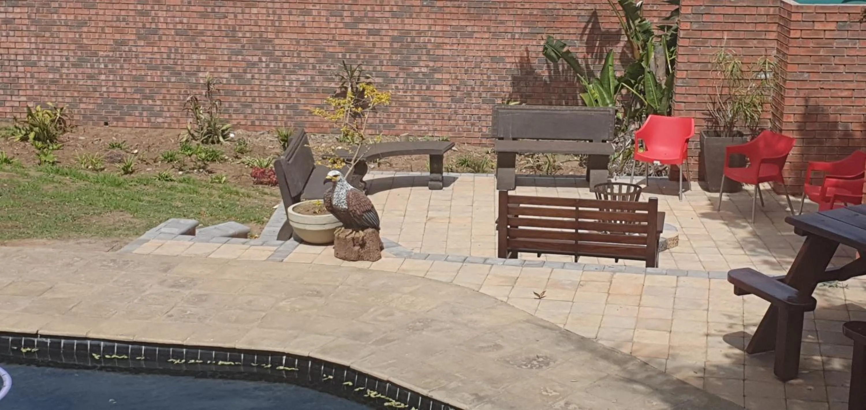 BBQ facilities in Bon A Vie Self-catering and b&b Gonubie Full Solar Power, no load shedding!