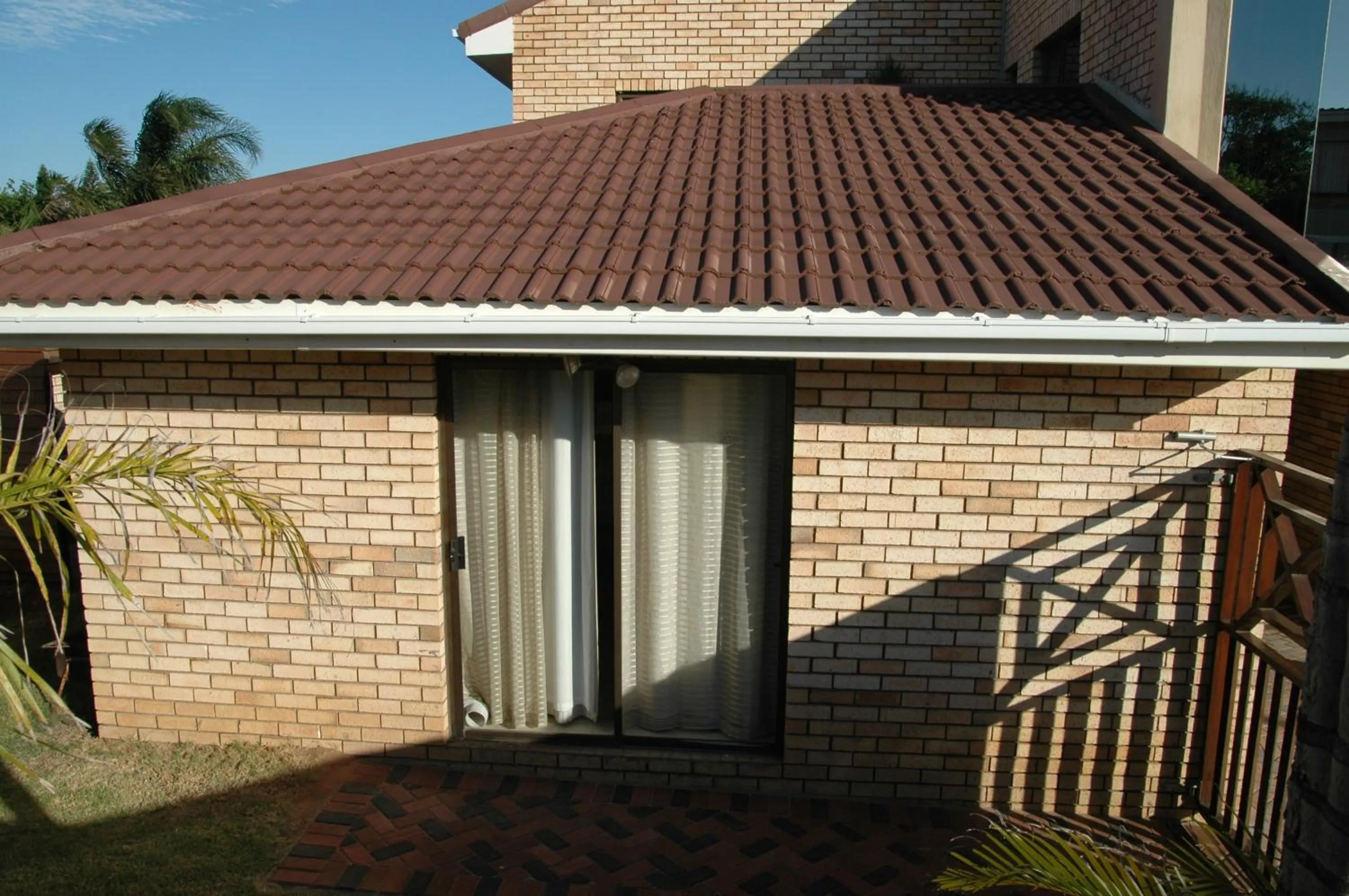 Facade/entrance in Bon A Vie Self-catering and b&b Gonubie Full Solar Power, no load shedding!