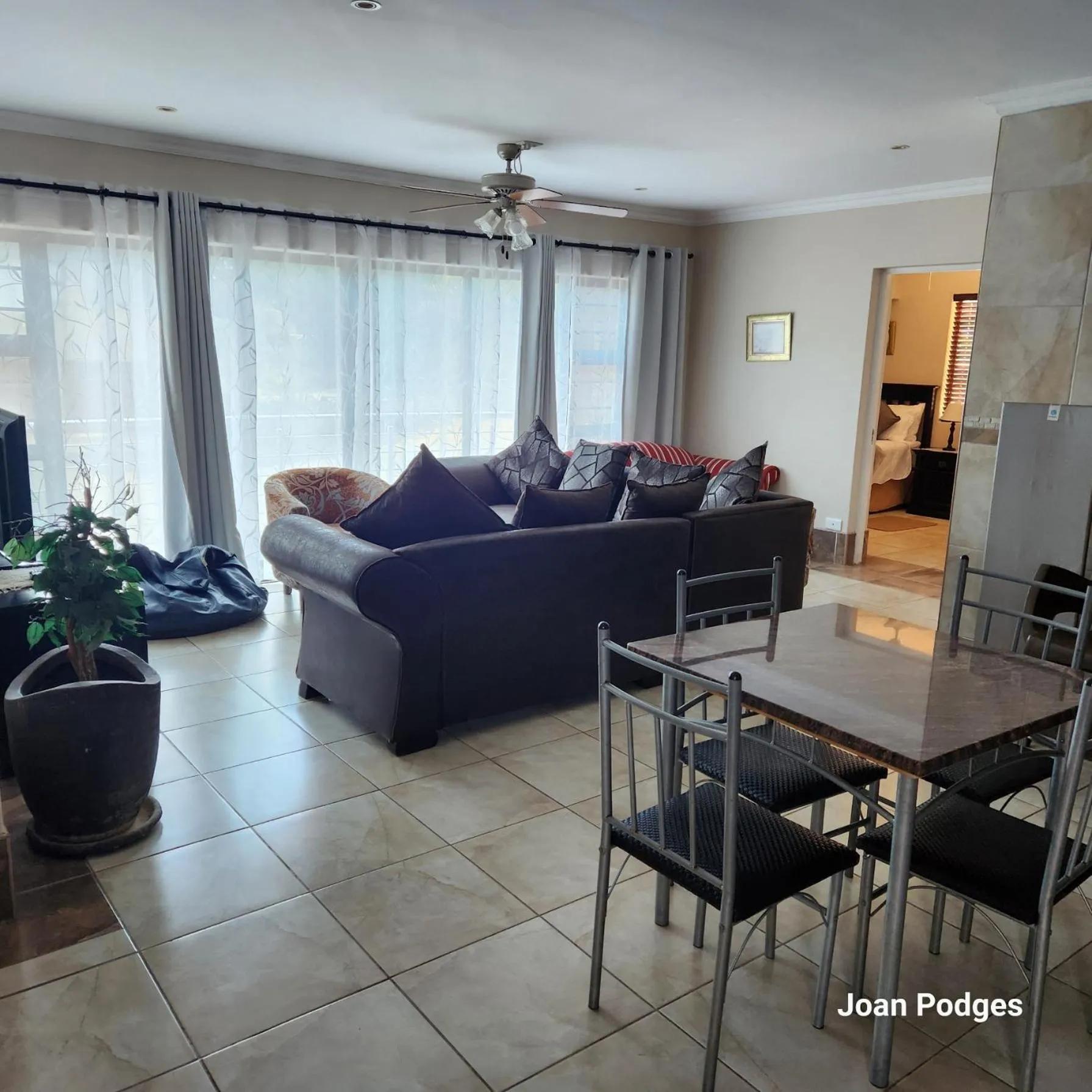 Living room in Bon A Vie Self-catering and b&b Gonubie Full Solar Power, no load shedding!