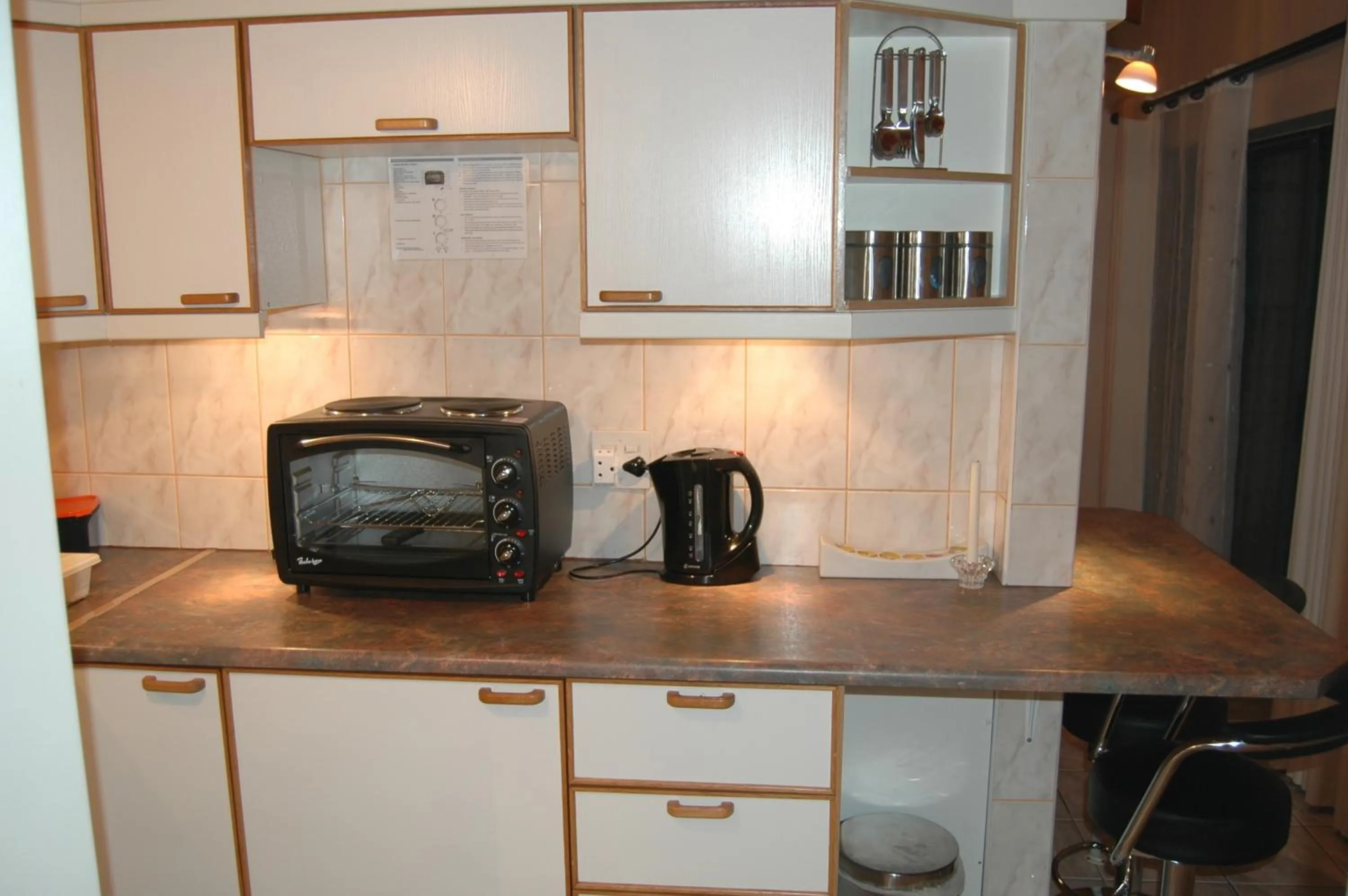 Kitchen or kitchenette in Bon A Vie Self-catering and b&b Gonubie Full Solar Power, no load shedding!