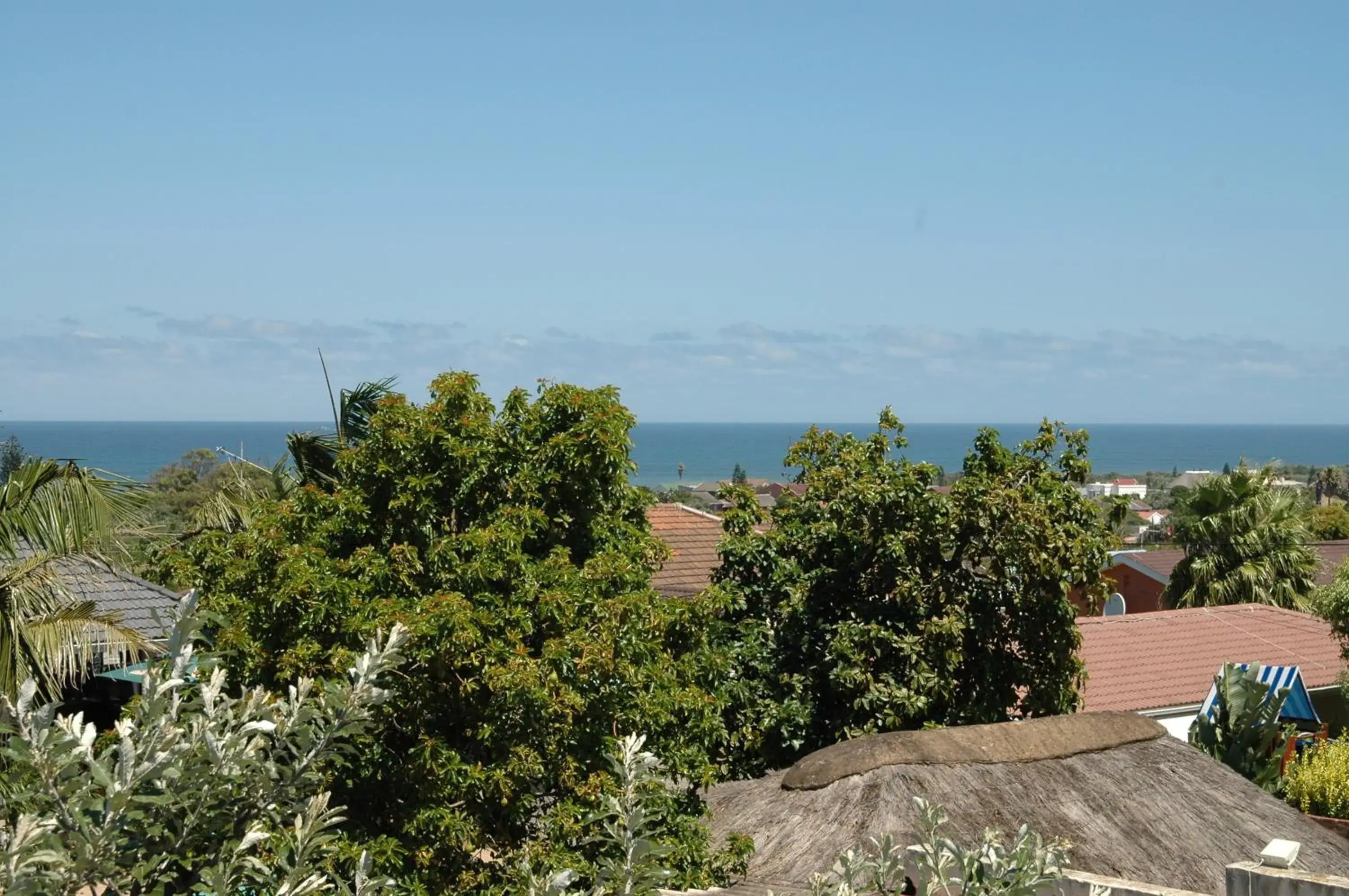 Garden in Bon A Vie Self-catering and b&b Gonubie Full Solar Power, no load shedding! Garden in Bon A Vie Self-catering and b&b Gonubie Full Solar Power, no load shedding!