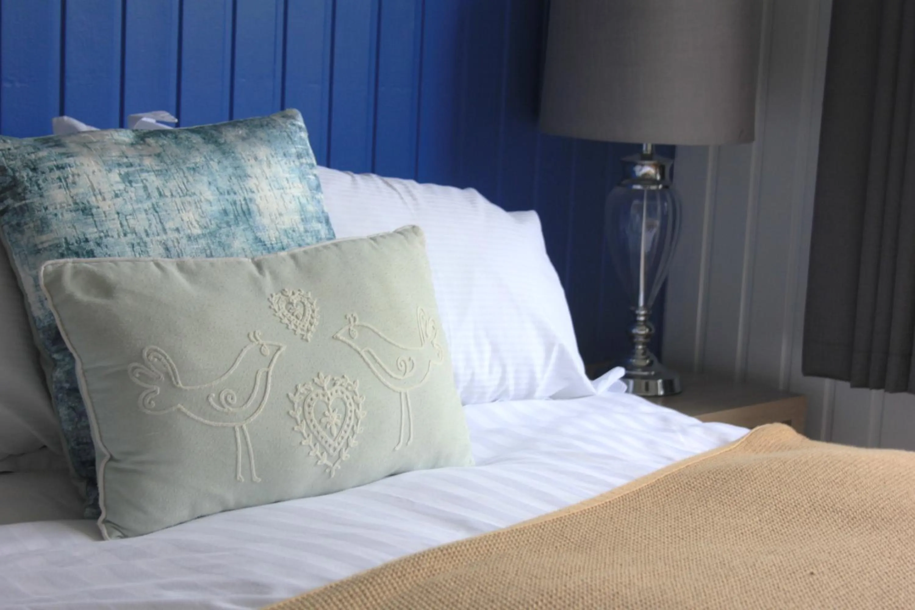 Bed in Cairnview Bed and Breakfast