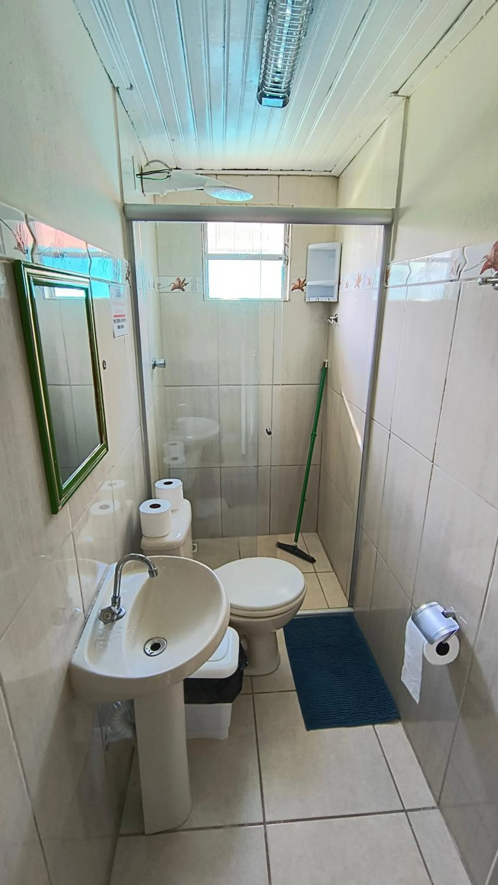 Shower in Pousada Recanto do Sossego