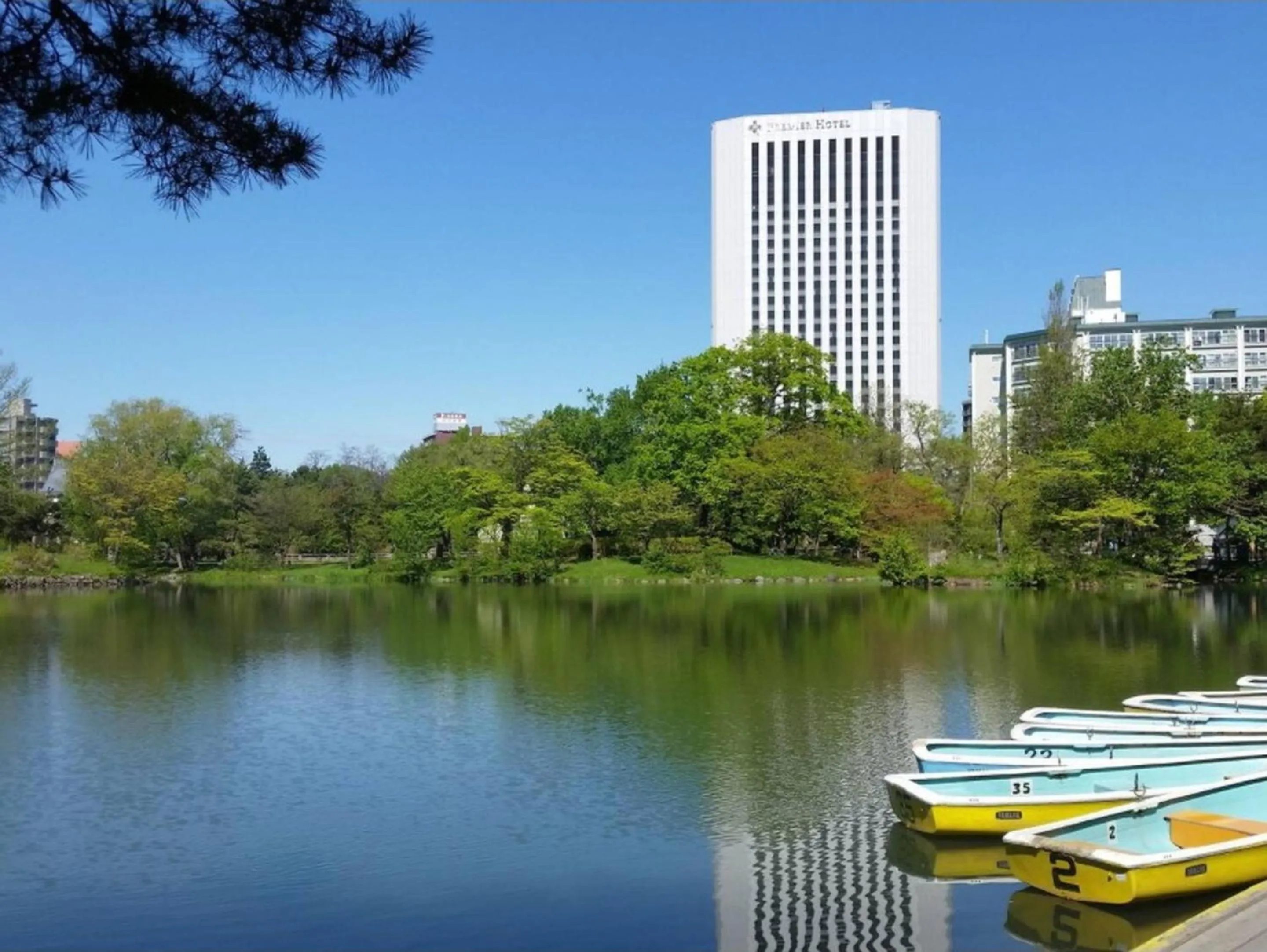 Location in Cozy and Convenient Royal heights