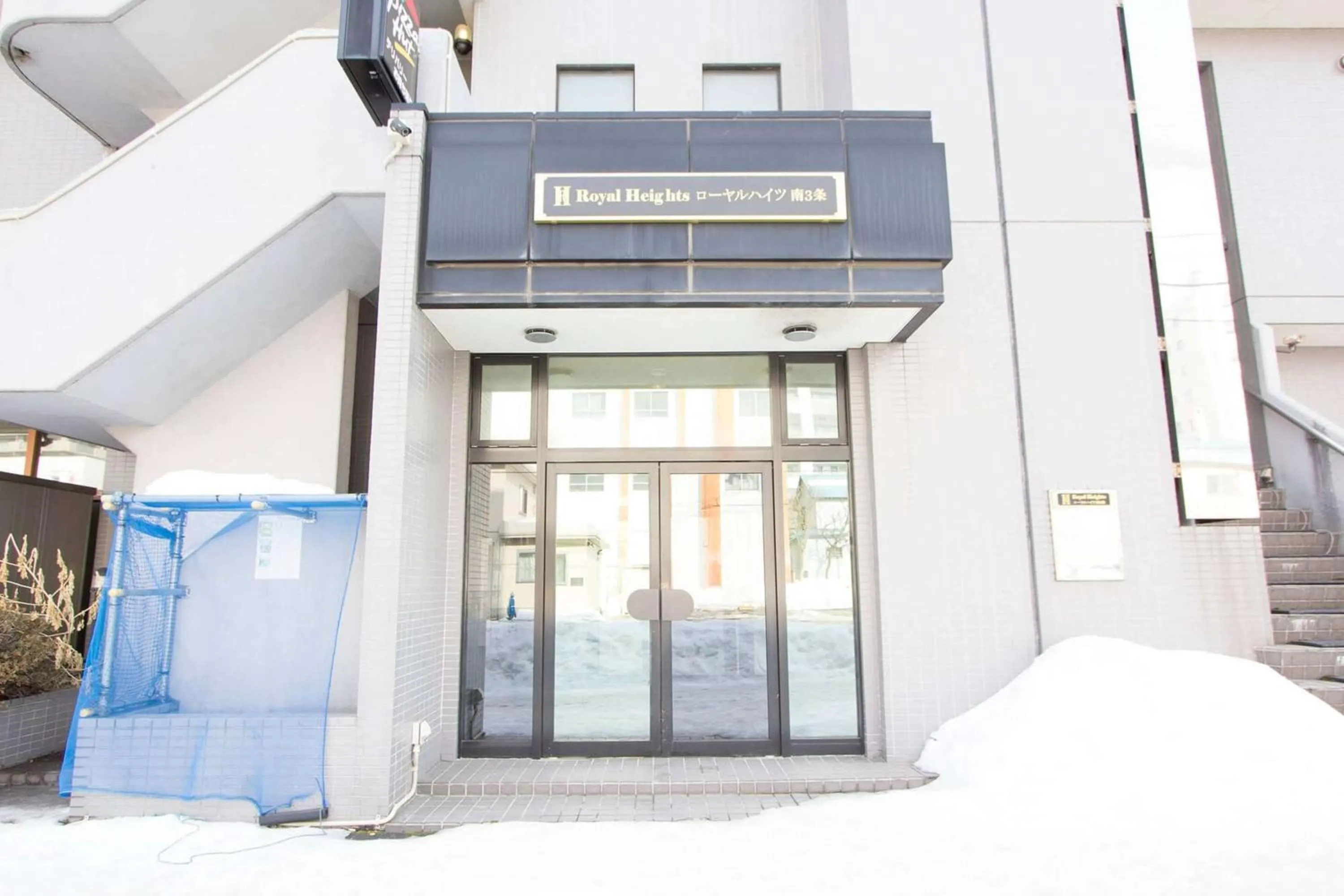 Property building in Cozy and Convenient Royal heights