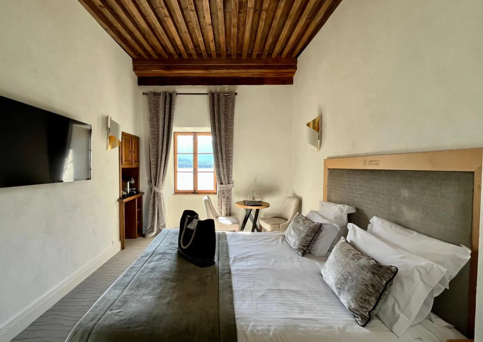 Lake view, Bed in Abbaye de Talloires