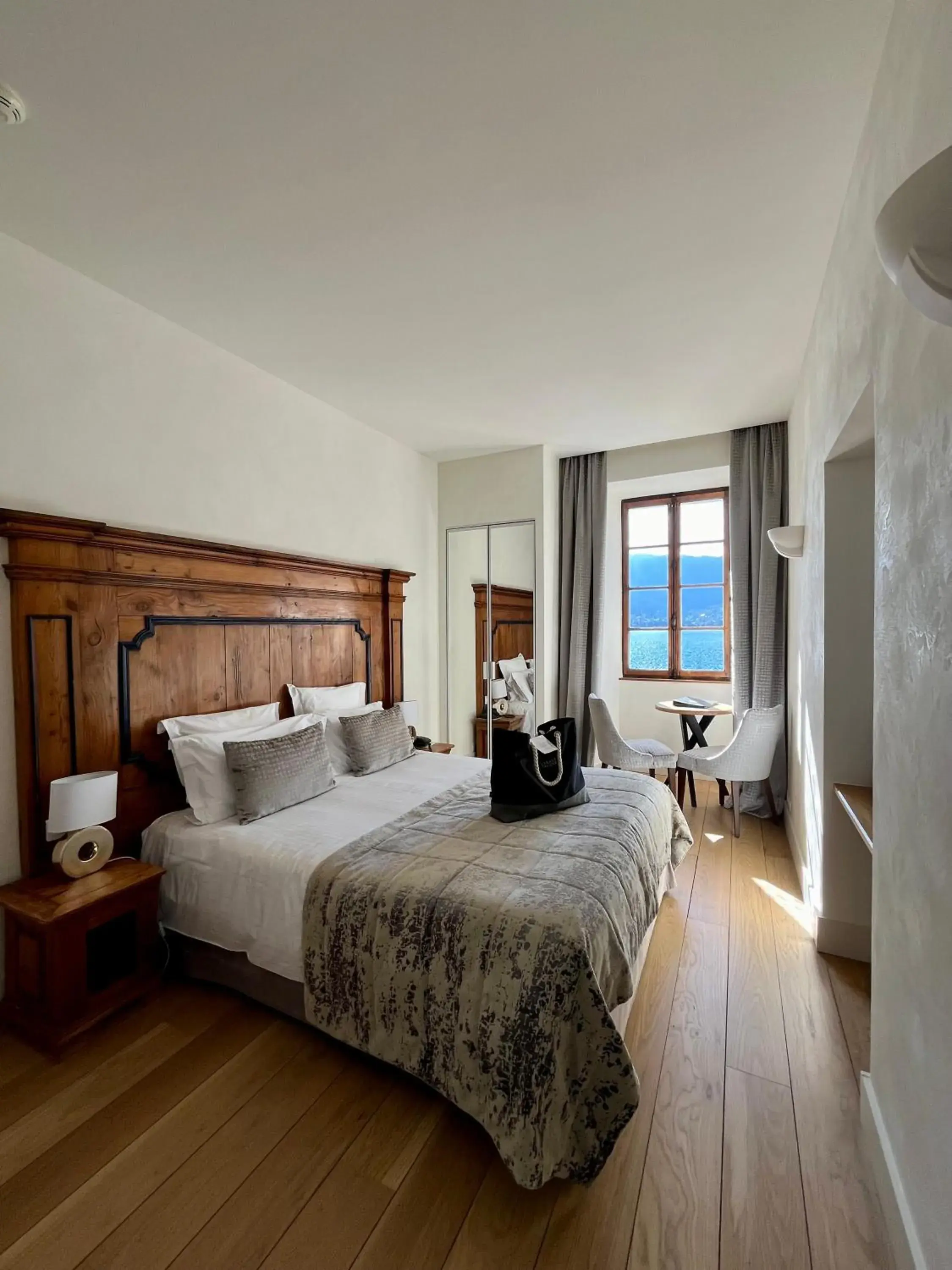 Bedroom, Bed in Abbaye de Talloires Bedroom, Bed in Abbaye de Talloires