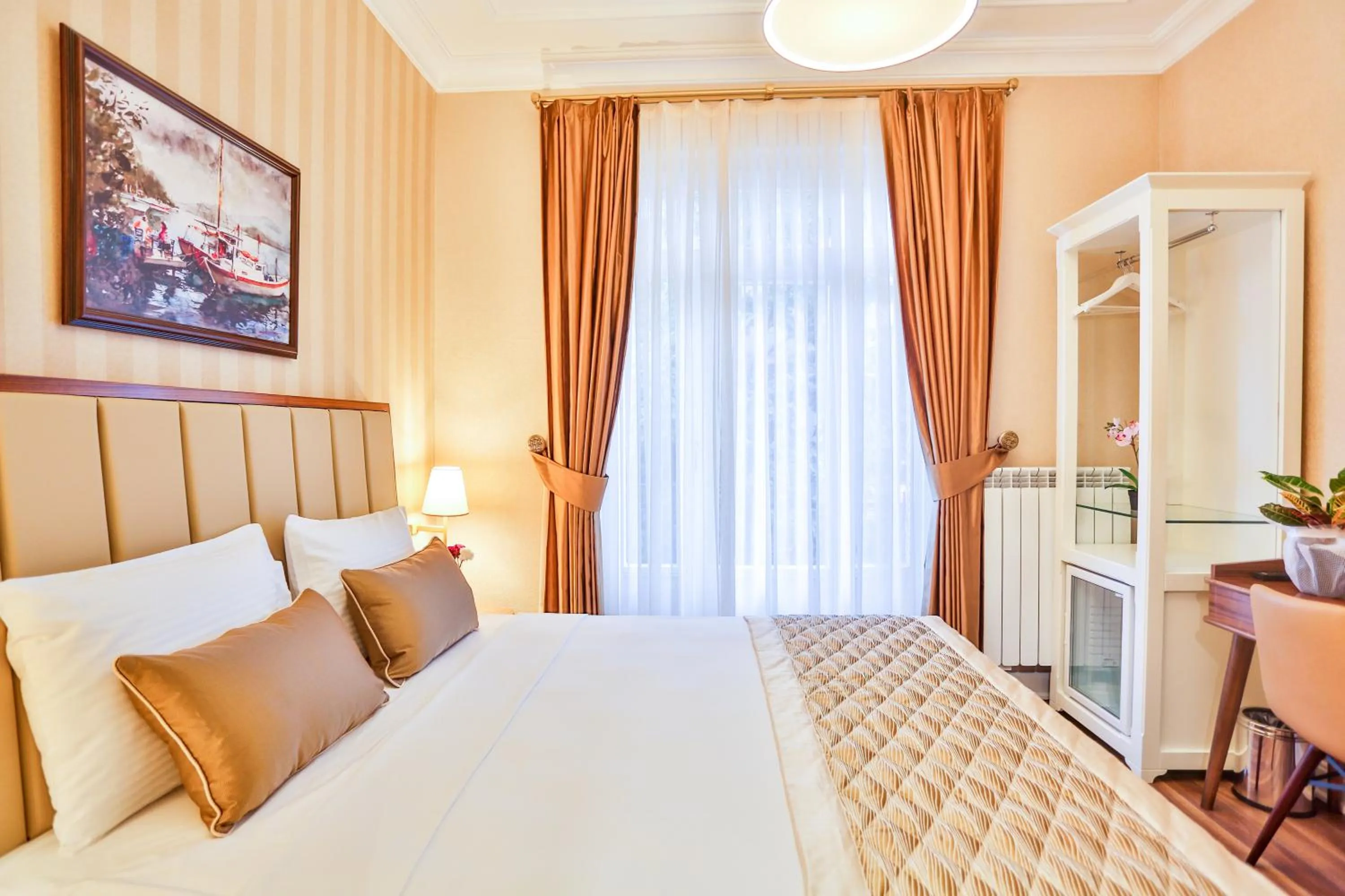 Bed in HANENDE HOTEL