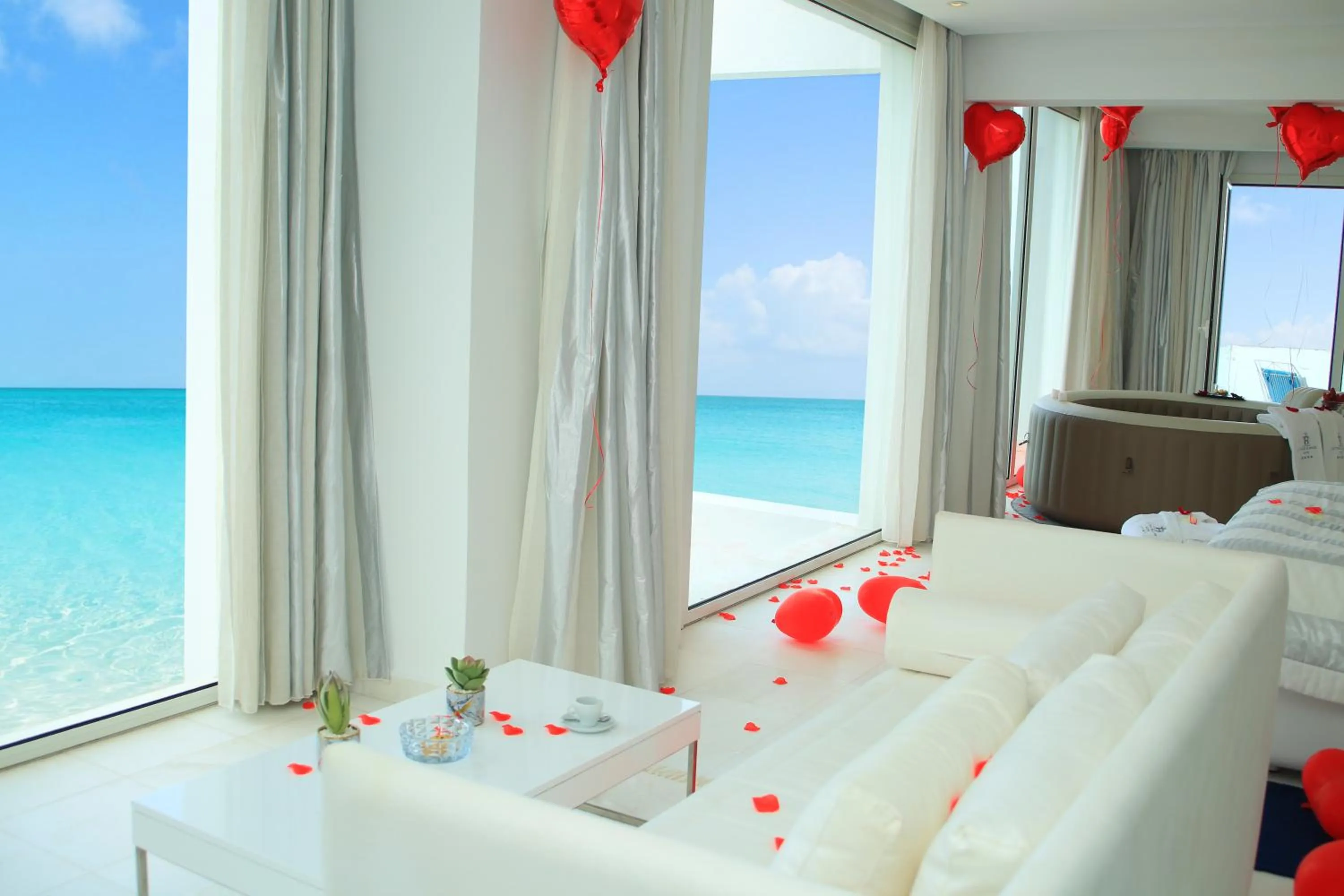 View (from property/room), Bed in La Tour Blanche