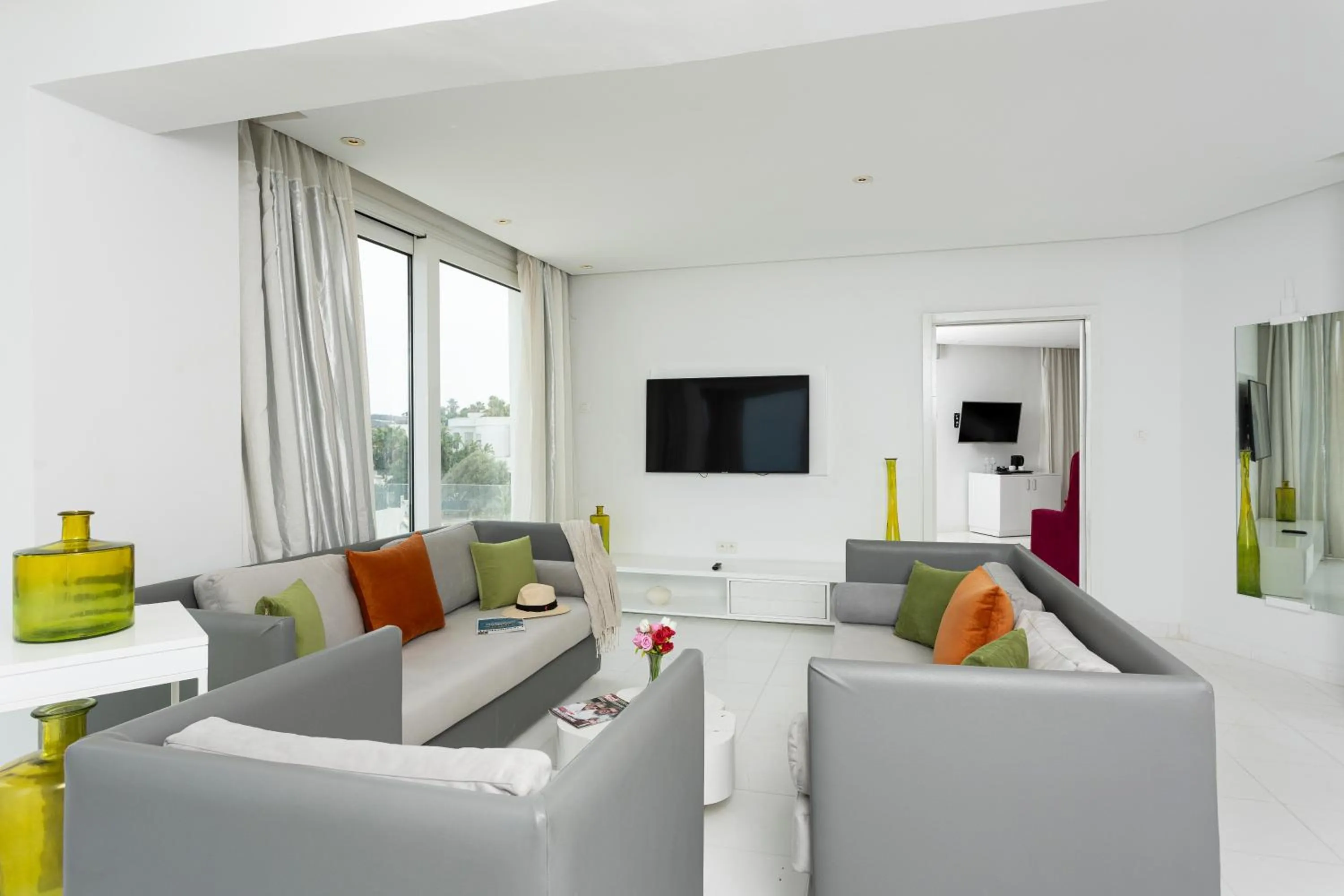 TV and multimedia in La Tour Blanche