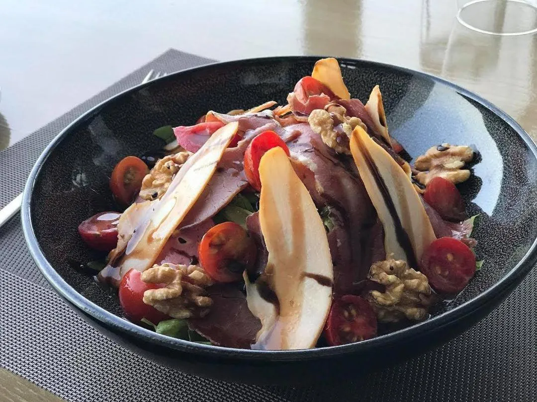 Restaurant/places to eat in La Tour Blanche