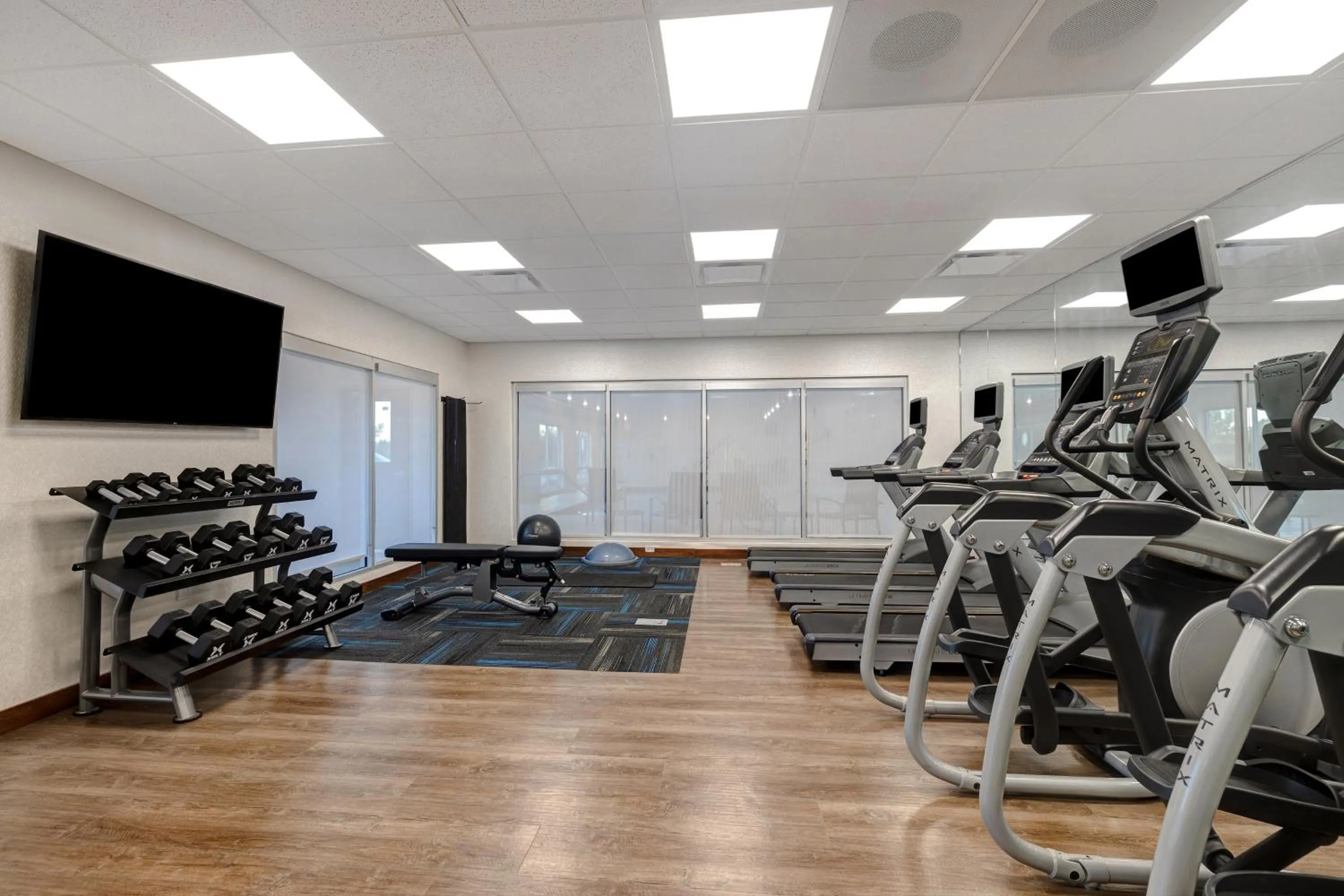 Fitness centre/facilities in Holiday Inn Express & Suites - Ann Arbor - University South by IHG