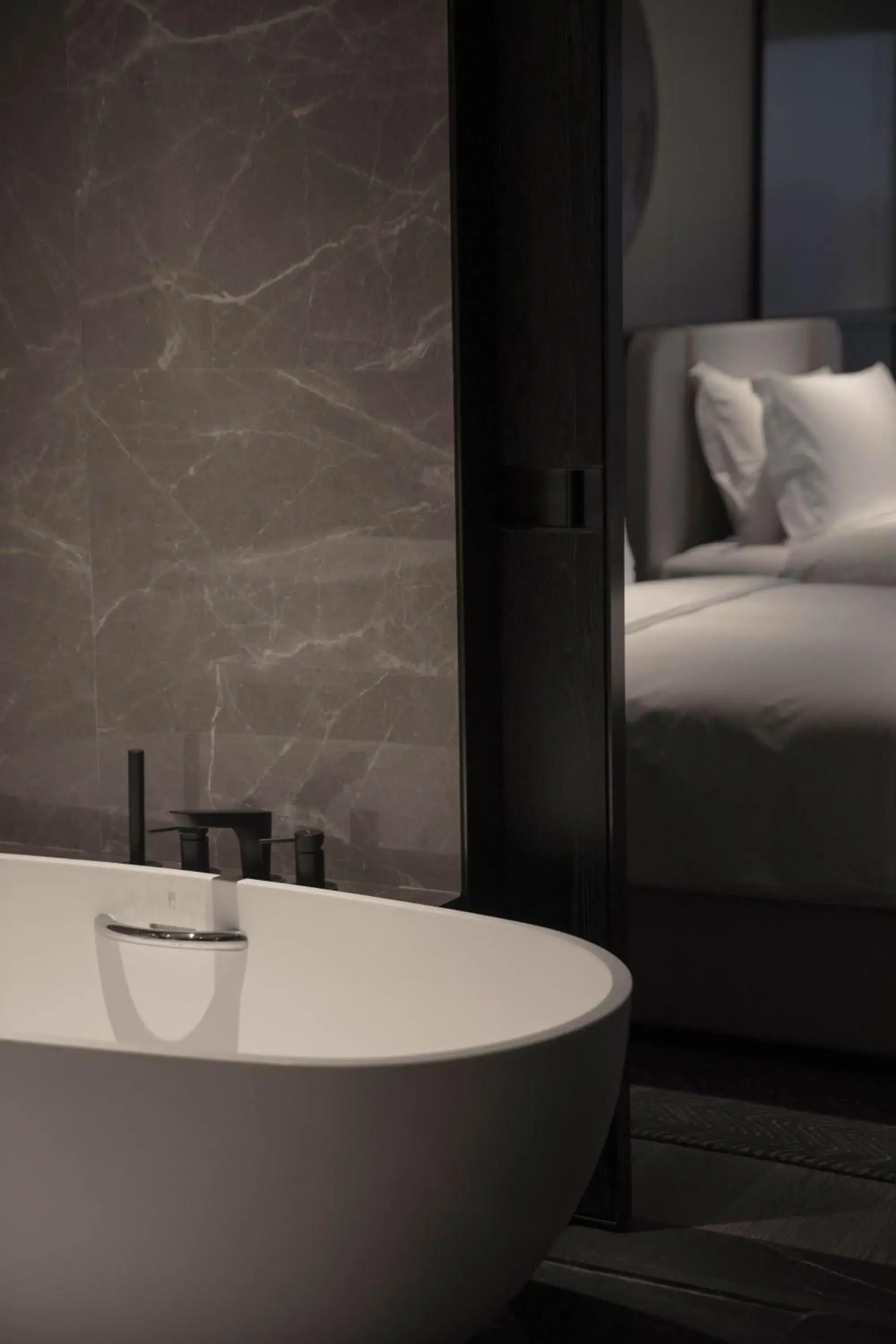 Bath, Bed in InterContinental Xi'an North by IHG Bath, Bed in InterContinental Xi'an North by IHG