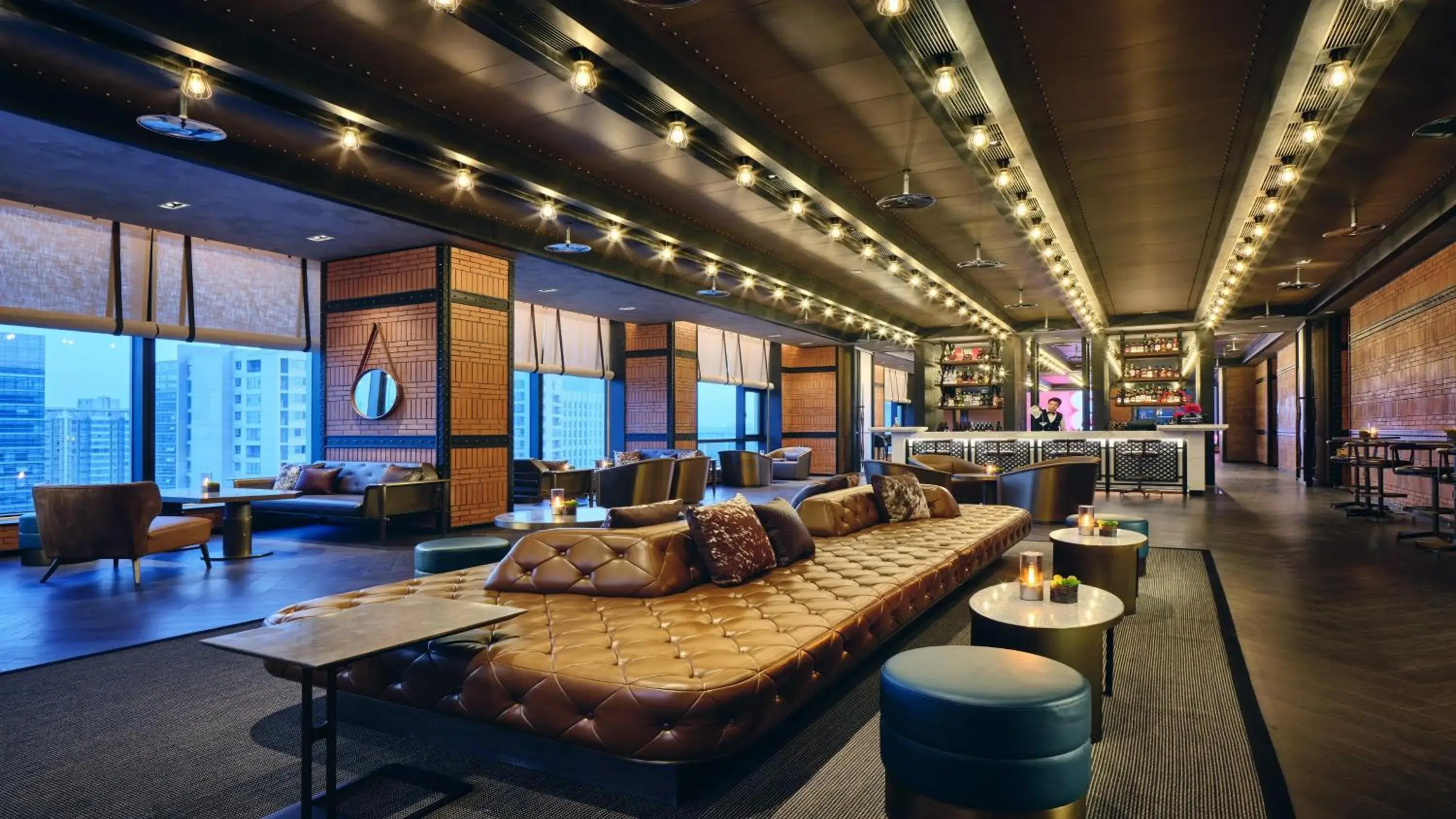 Lounge or bar in InterContinental Xi'an North by IHG Lounge or bar in InterContinental Xi'an North by IHG