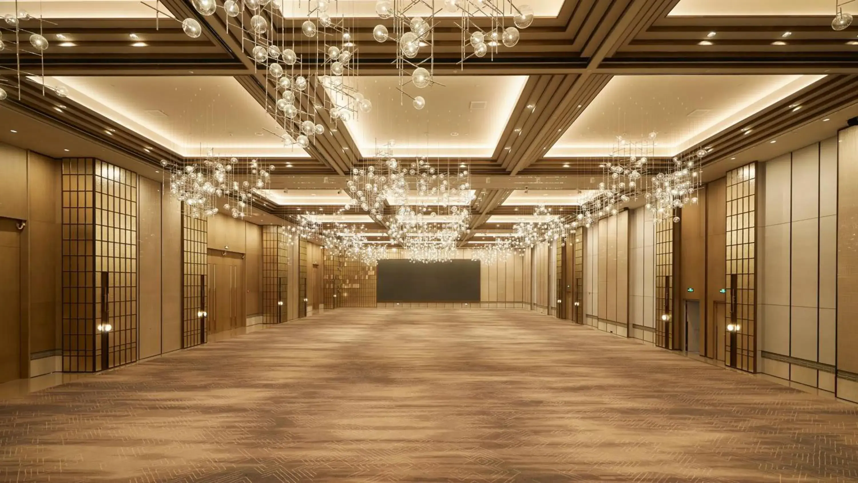 Lobby or reception in InterContinental Xi'an North by IHG Lobby or reception in InterContinental Xi'an North by IHG