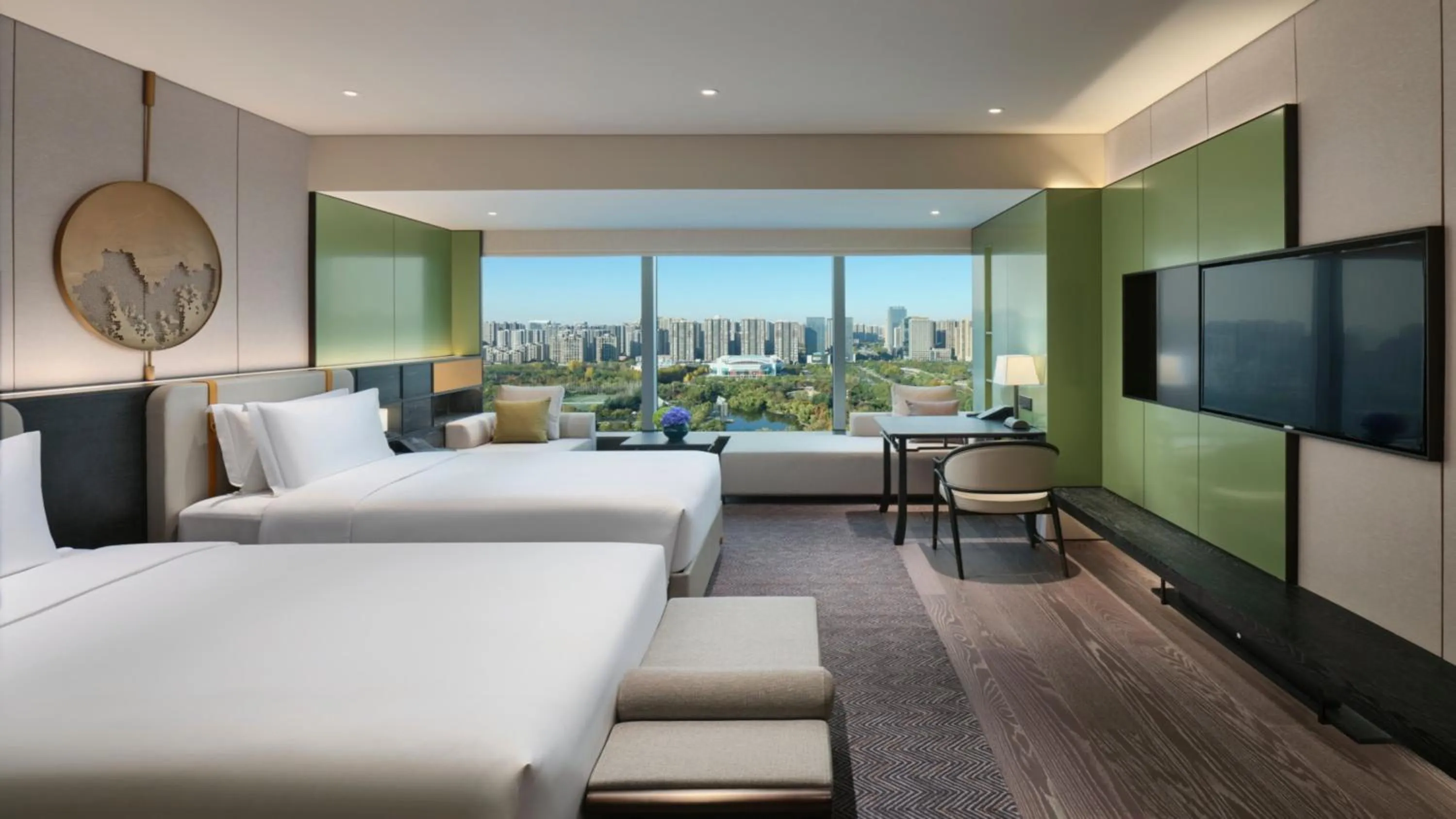 Photo of the whole room, Bed in InterContinental Xi'an North by IHG