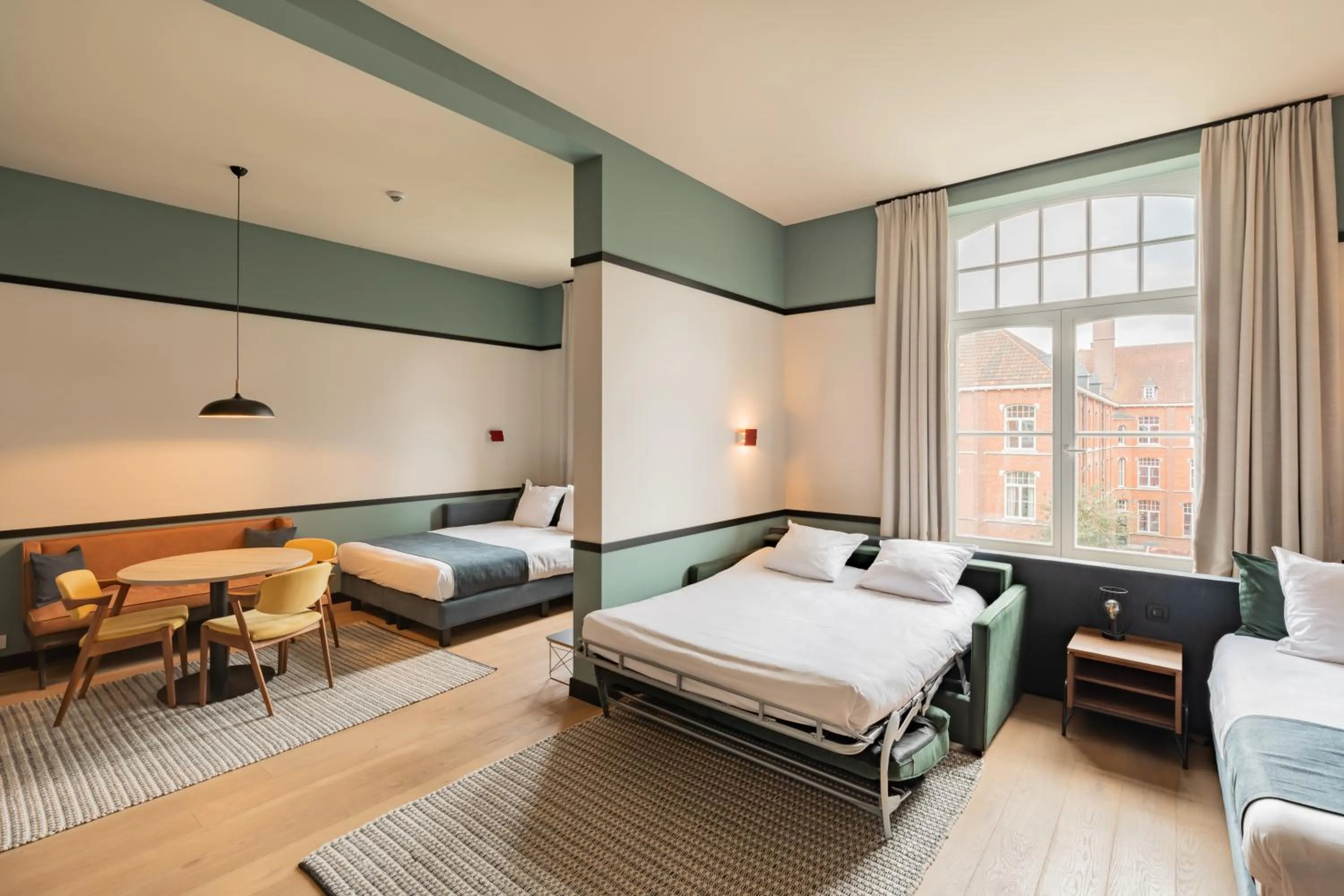 Family, Bed in Getaway Studios Gent