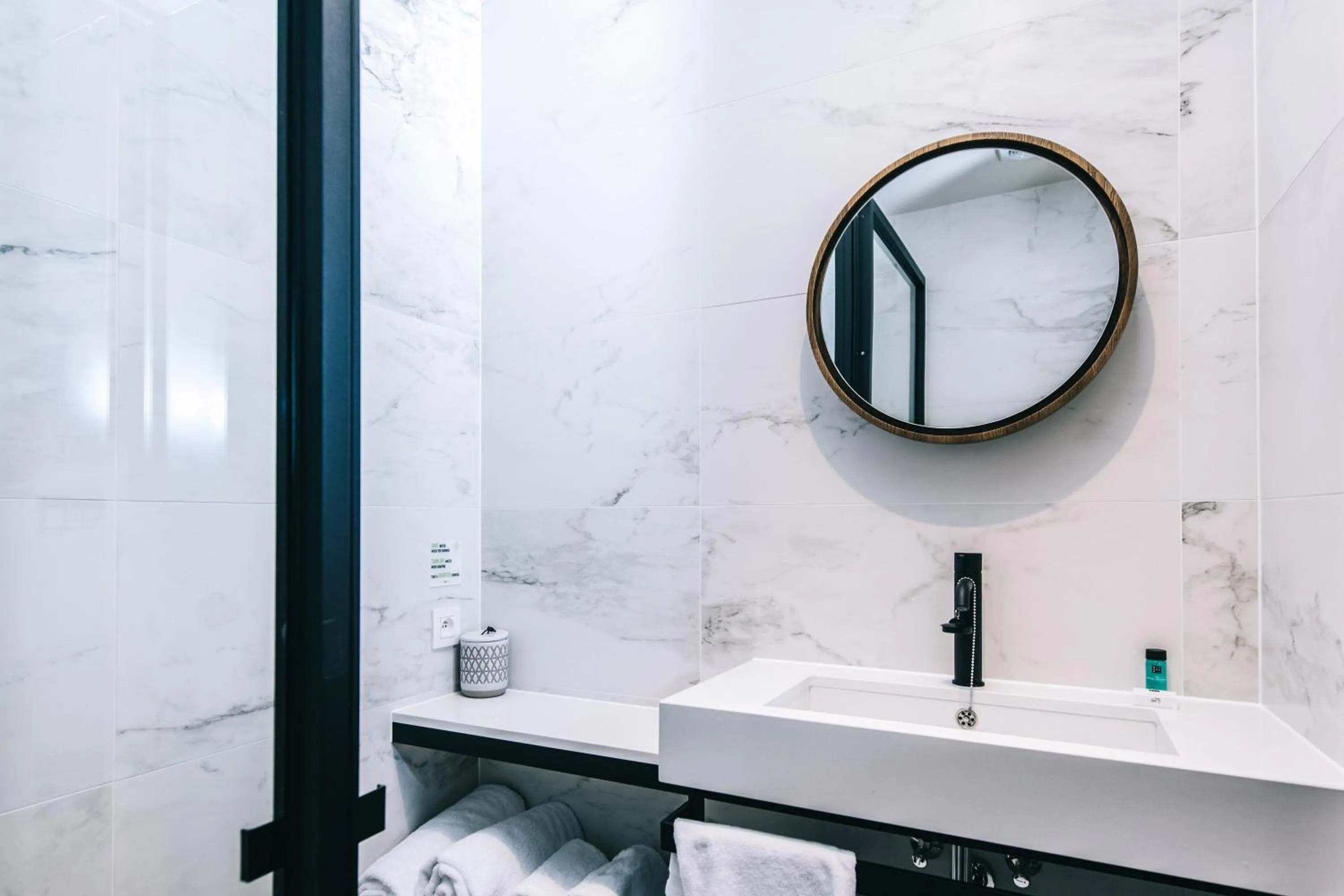 Bathroom in Getaway Studios Gent