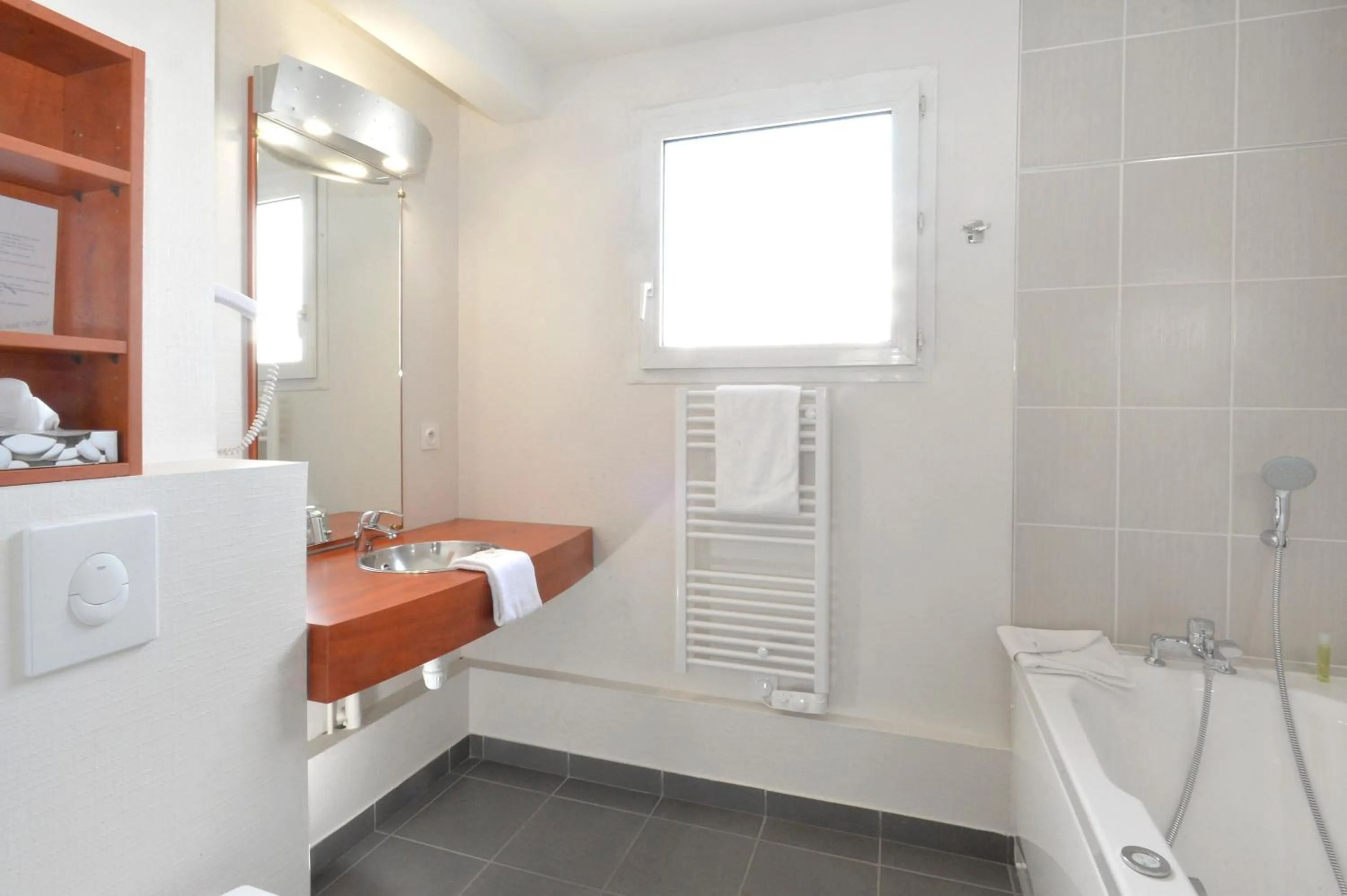 Brit Hotel Orléans St Jean de Braye - L'Antarès