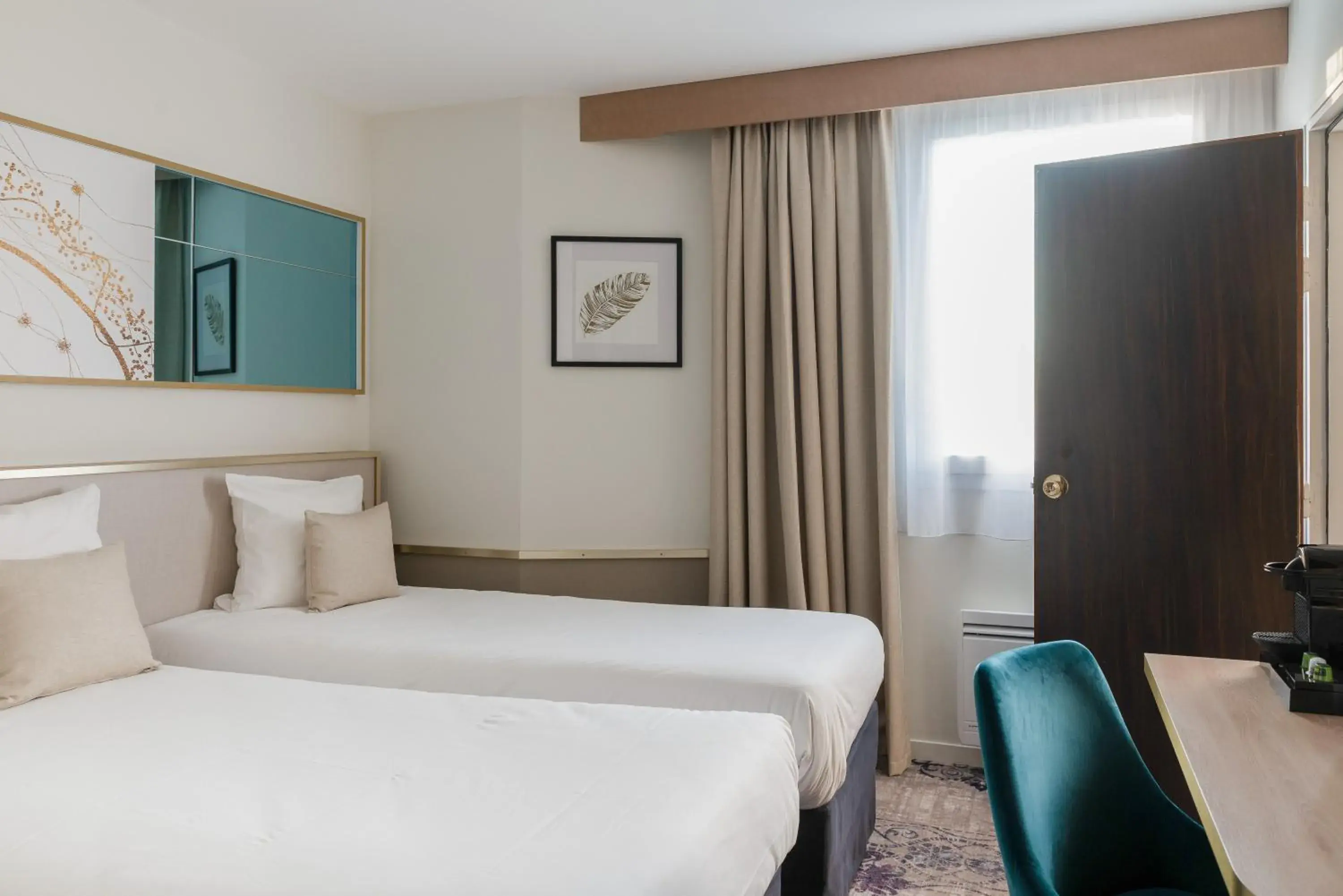 Bed in Brit Hotel Orléans St Jean de Braye - L'Antarès Bed in Brit Hotel Orléans St Jean de Braye - L'Antarès