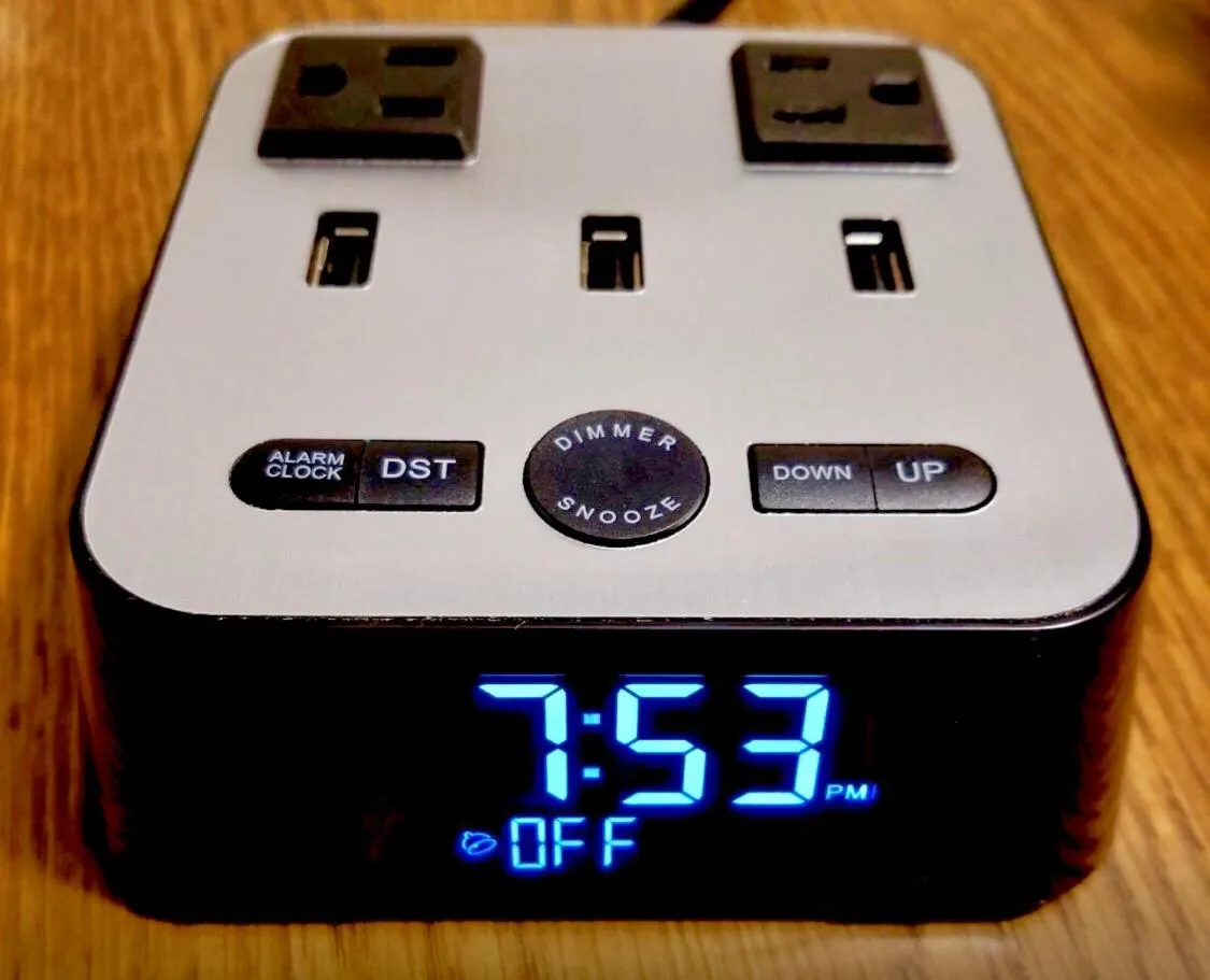 Decorative detail in Bicentennial Inn