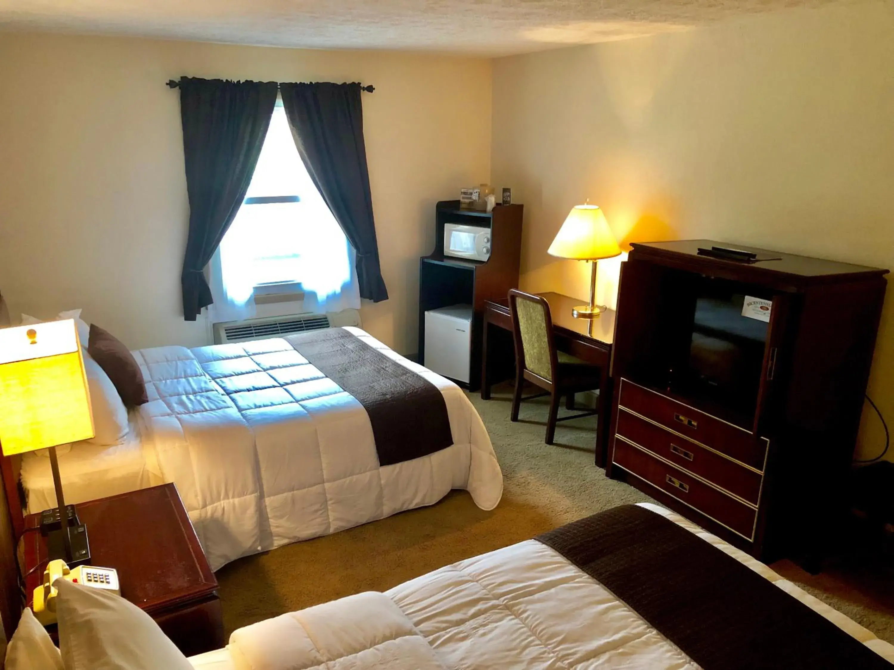 Double Room in Bicentennial Inn Double Room in Bicentennial Inn