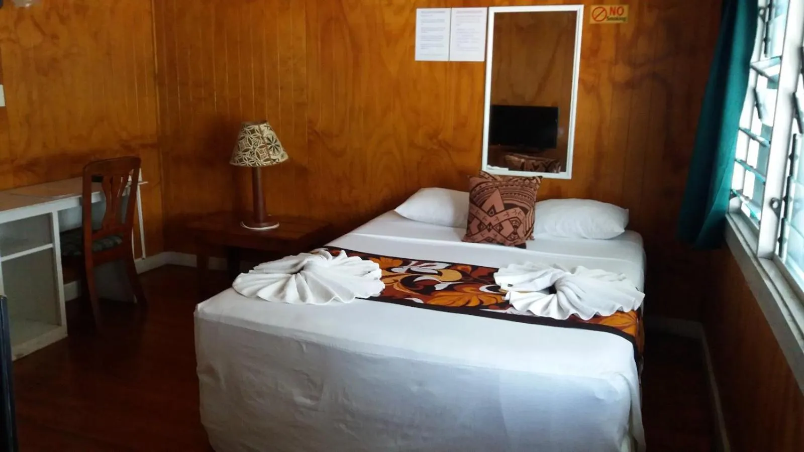 Photo of the whole room, Bed in Hotel Millenia Samoa