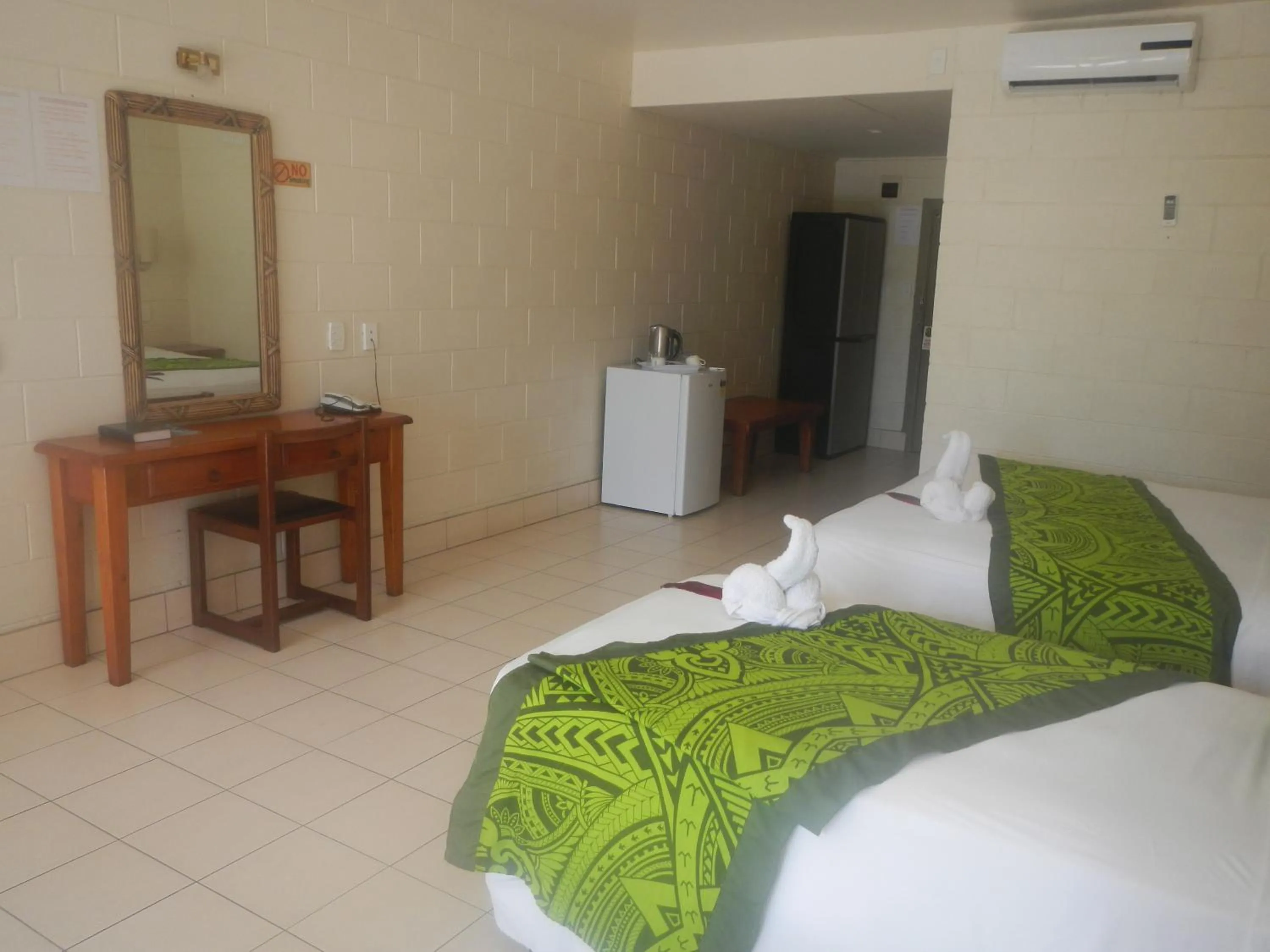 Deluxe Room with Private Balcony in Hotel Millenia Samoa