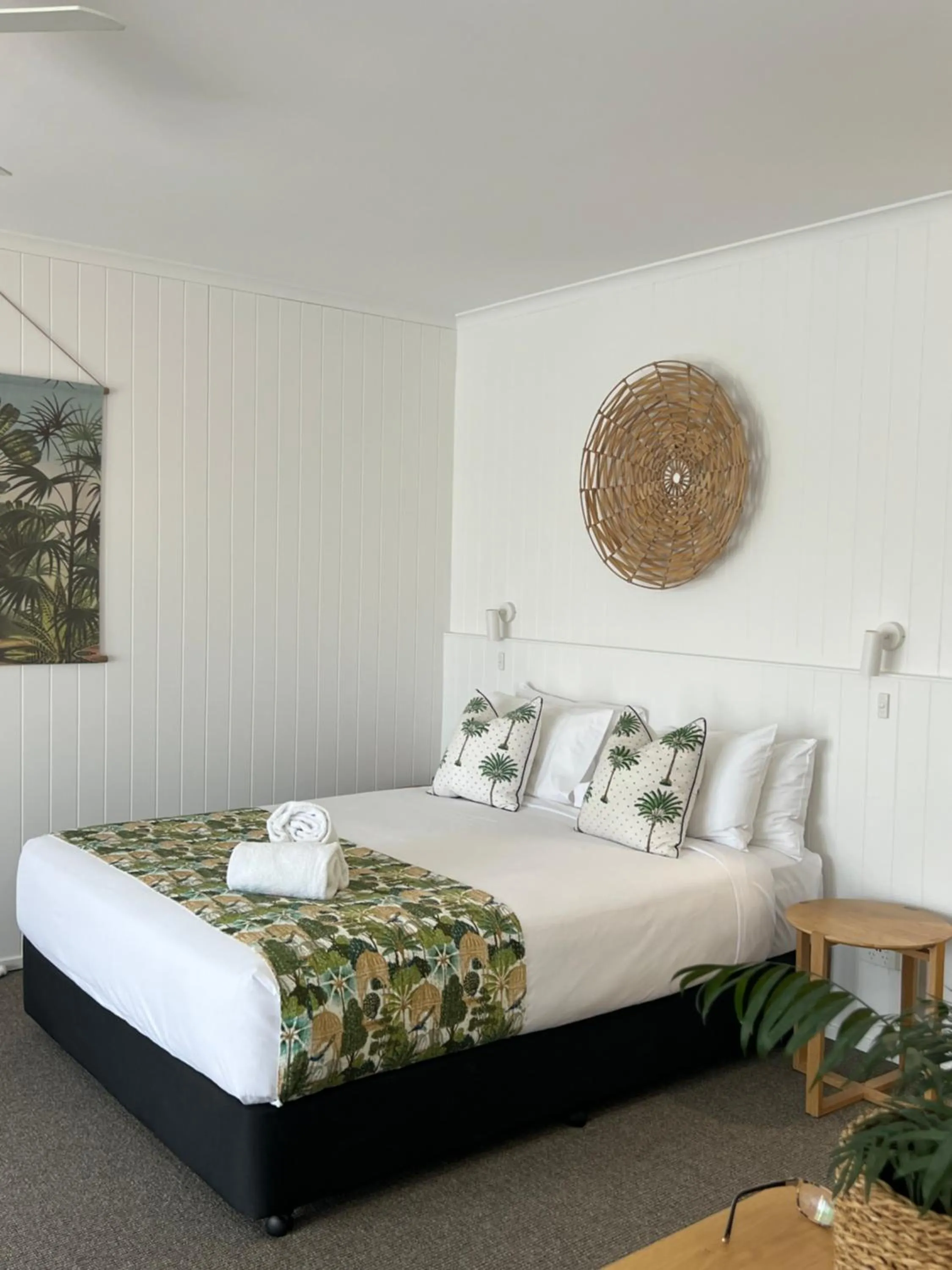 Bedroom, Bed in Mollymook Seascape Motel and Apartments