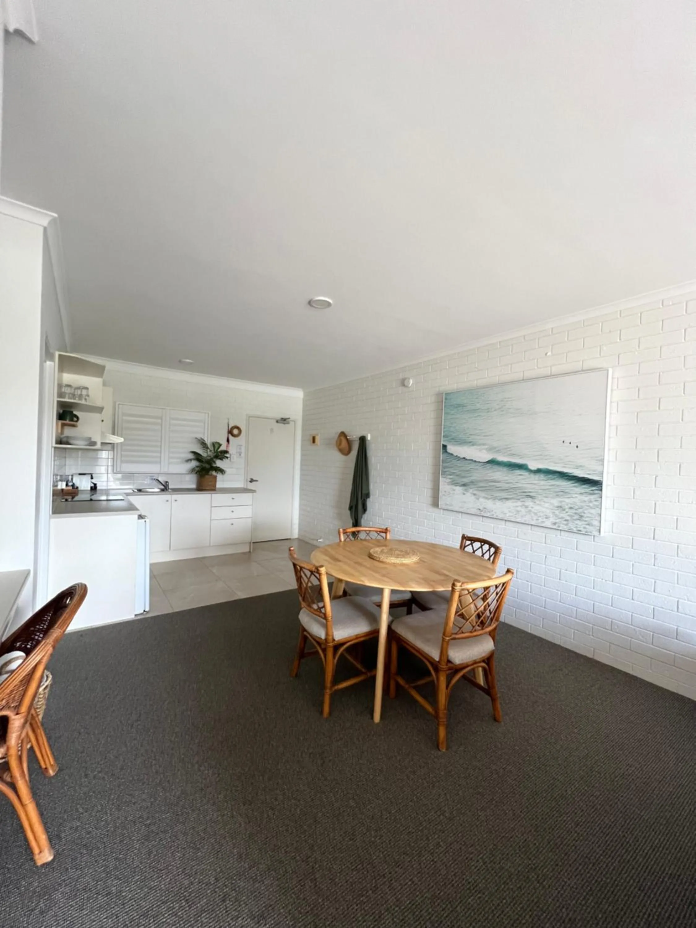 Dining area in Mollymook Seascape Motel and Apartments
