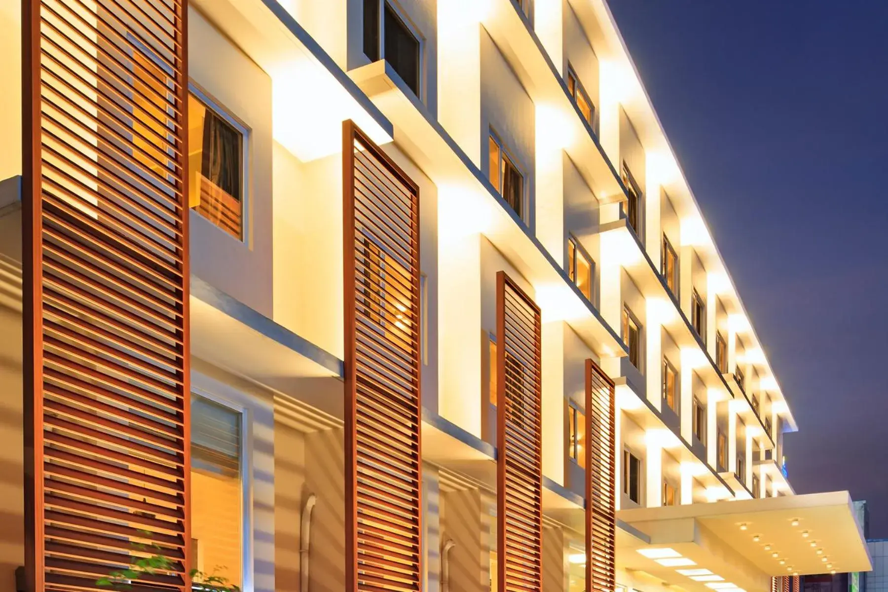 Property building in Microtel by Wyndham Acropolis Property building in Microtel by Wyndham Acropolis