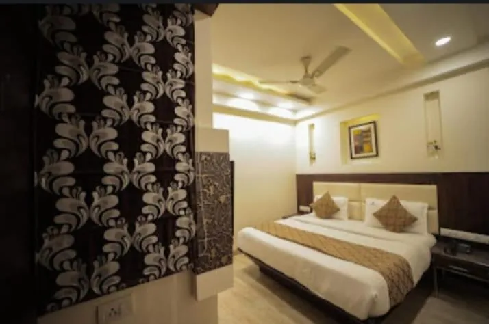 Bed in Hotel Stay Well Dx