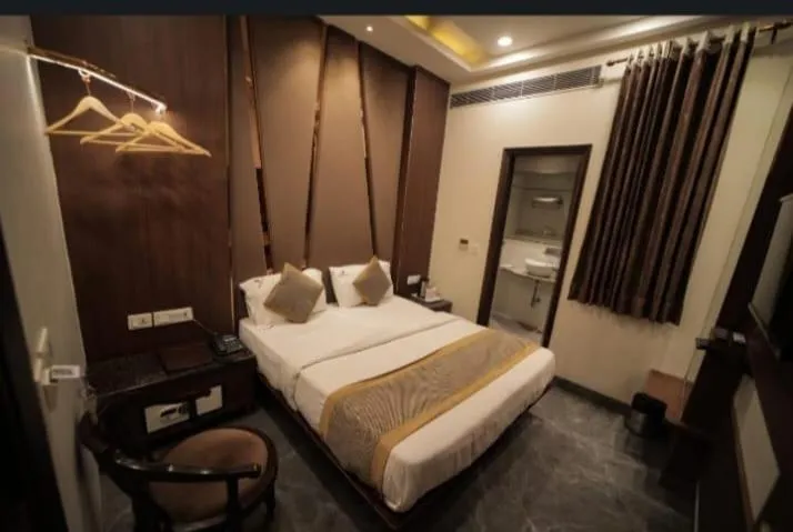 Bed in Hotel Stay Well Dx