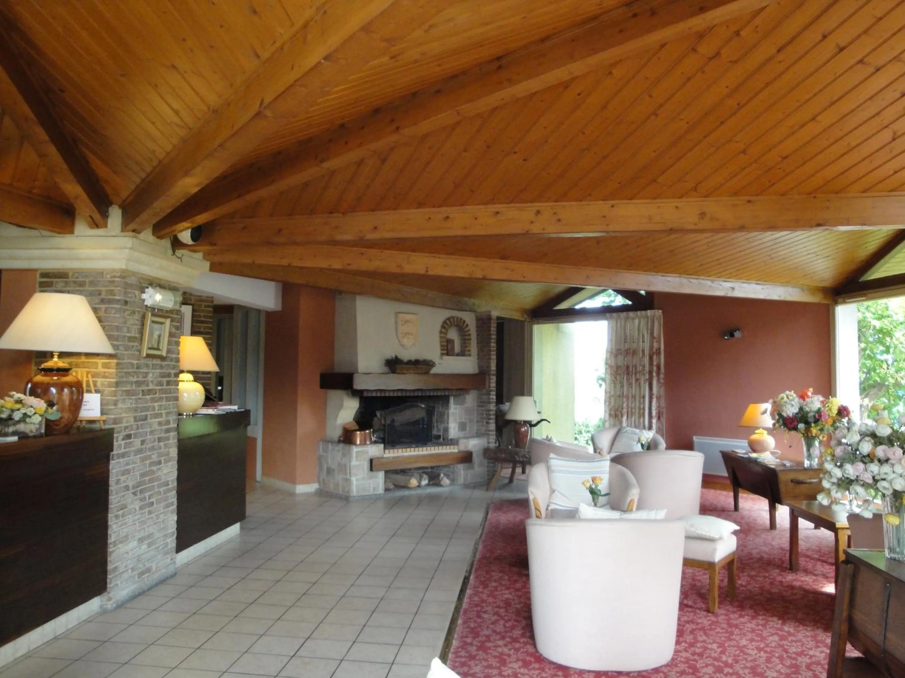 Lounge or bar in Hotel Le Drakkar