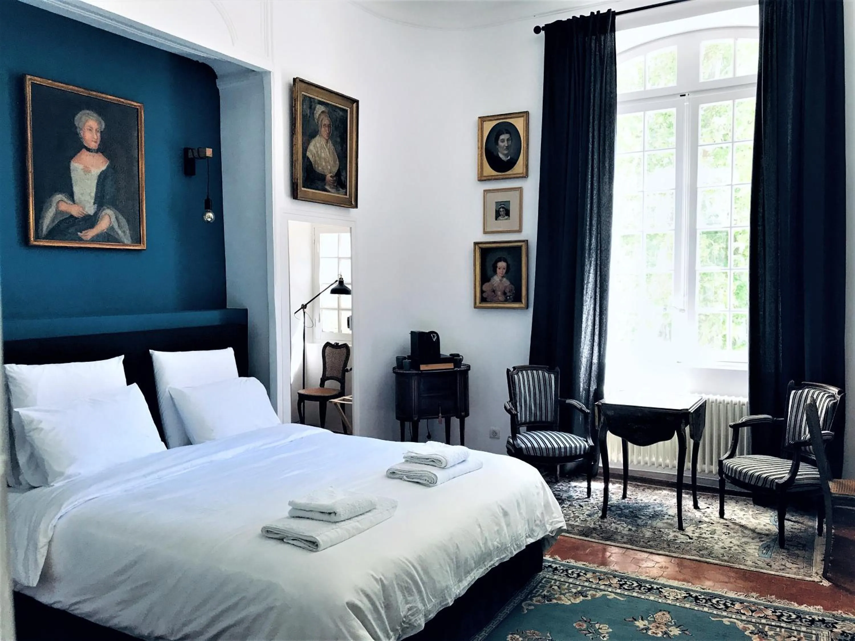Bed in Château de Saint-Girons - Luxury Guest House in Provence