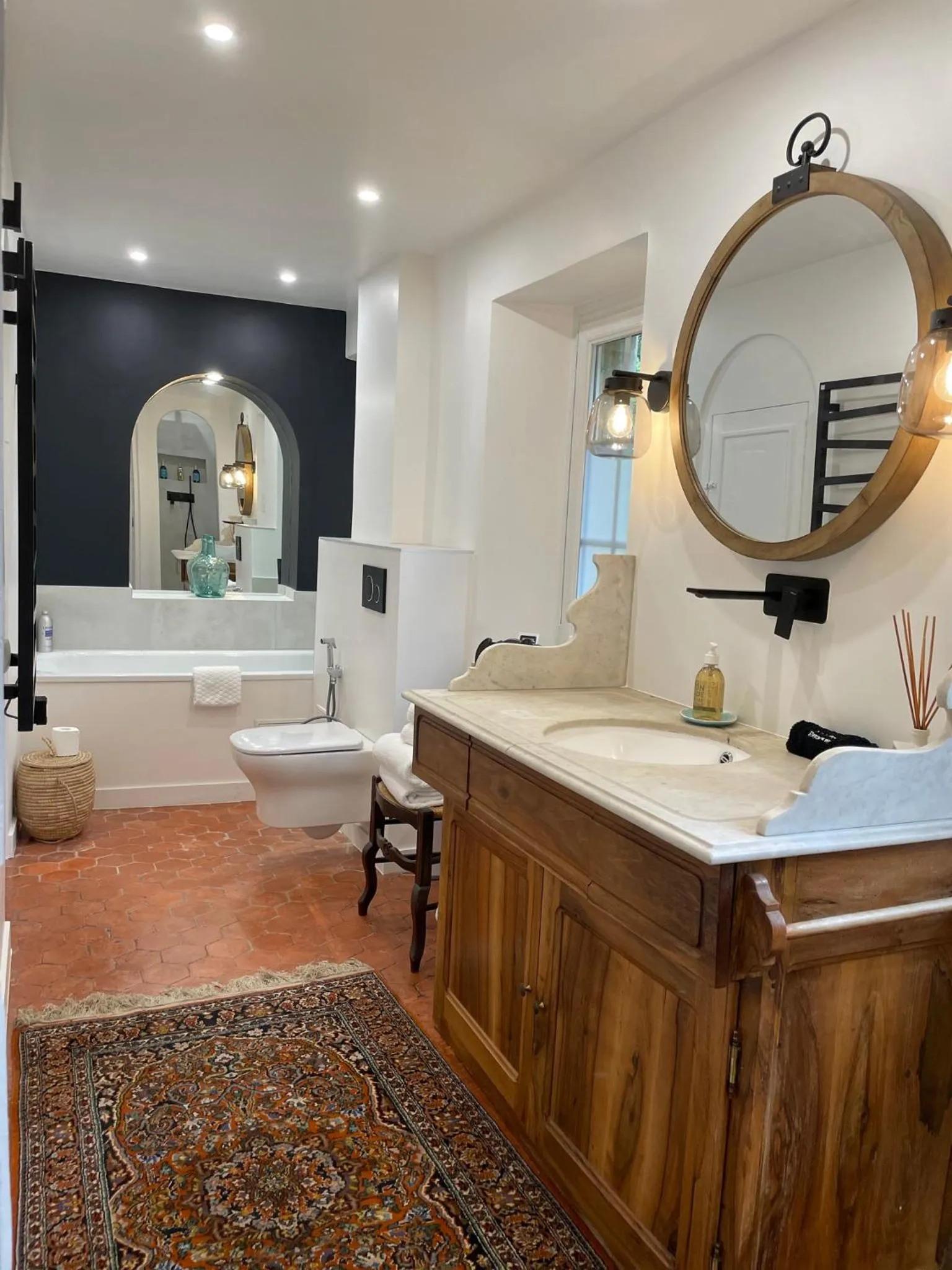 Bathroom in Château de Saint-Girons - Luxury Guest House in Provence