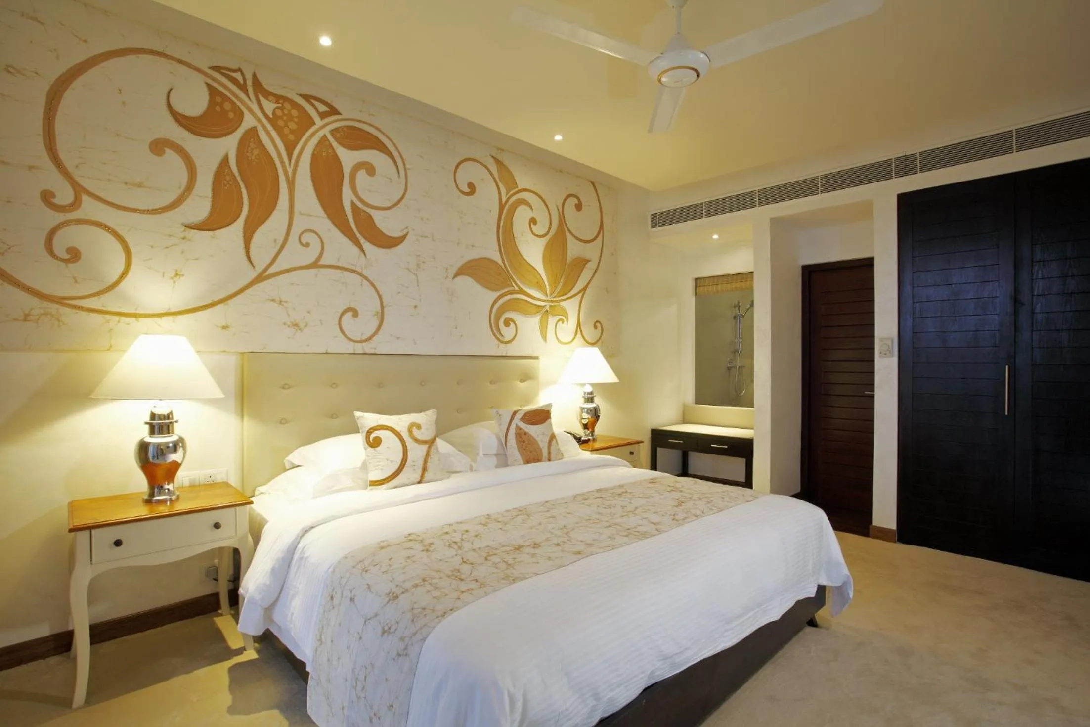 Photo of the whole room, Bed in NH Bentota Ceysands Resort